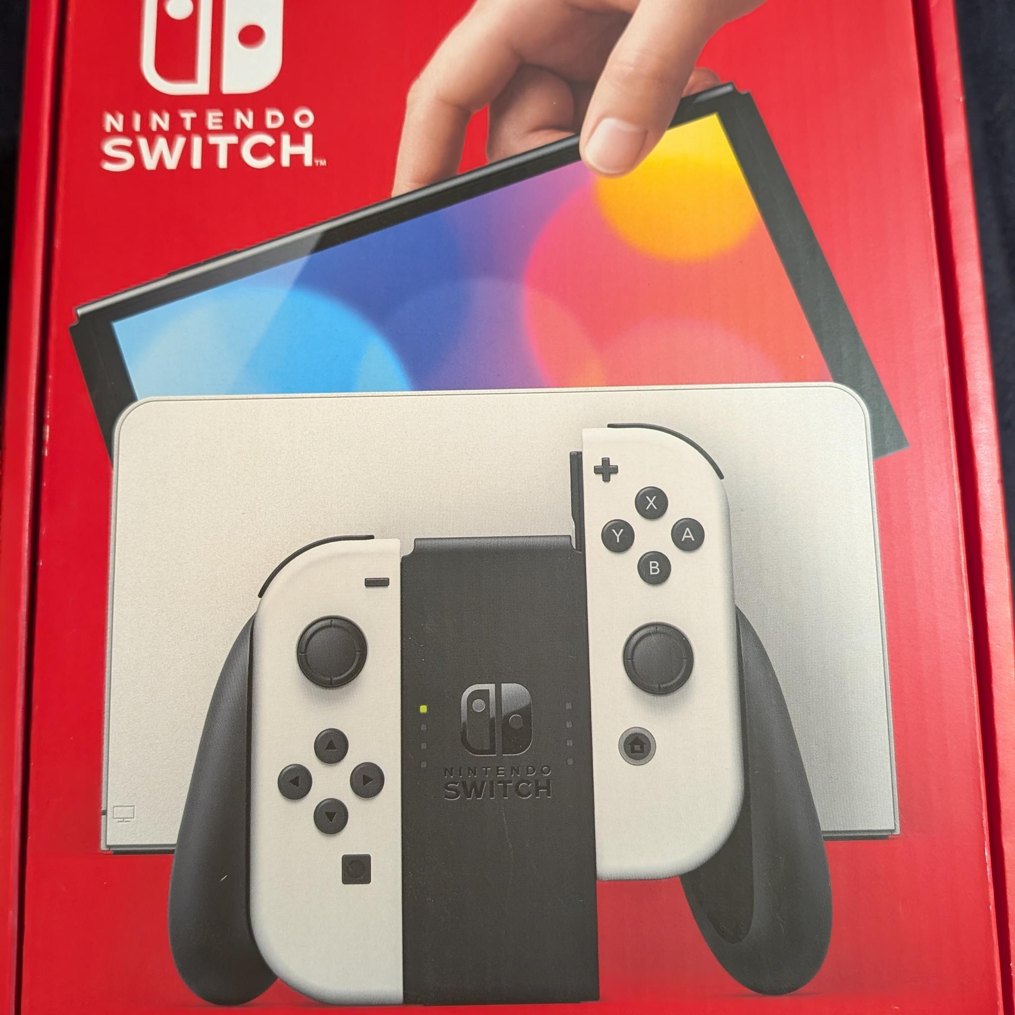 Switch OLED White (Used but like new) w/ original packaging