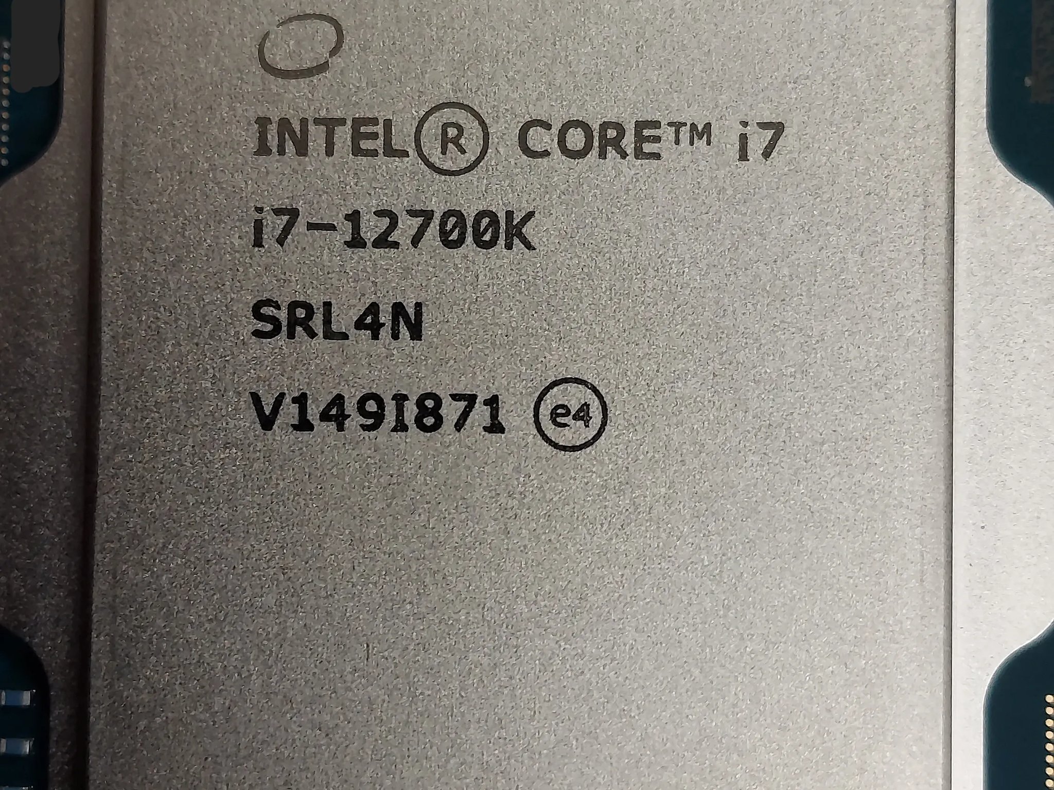 Intel i7-12700k
