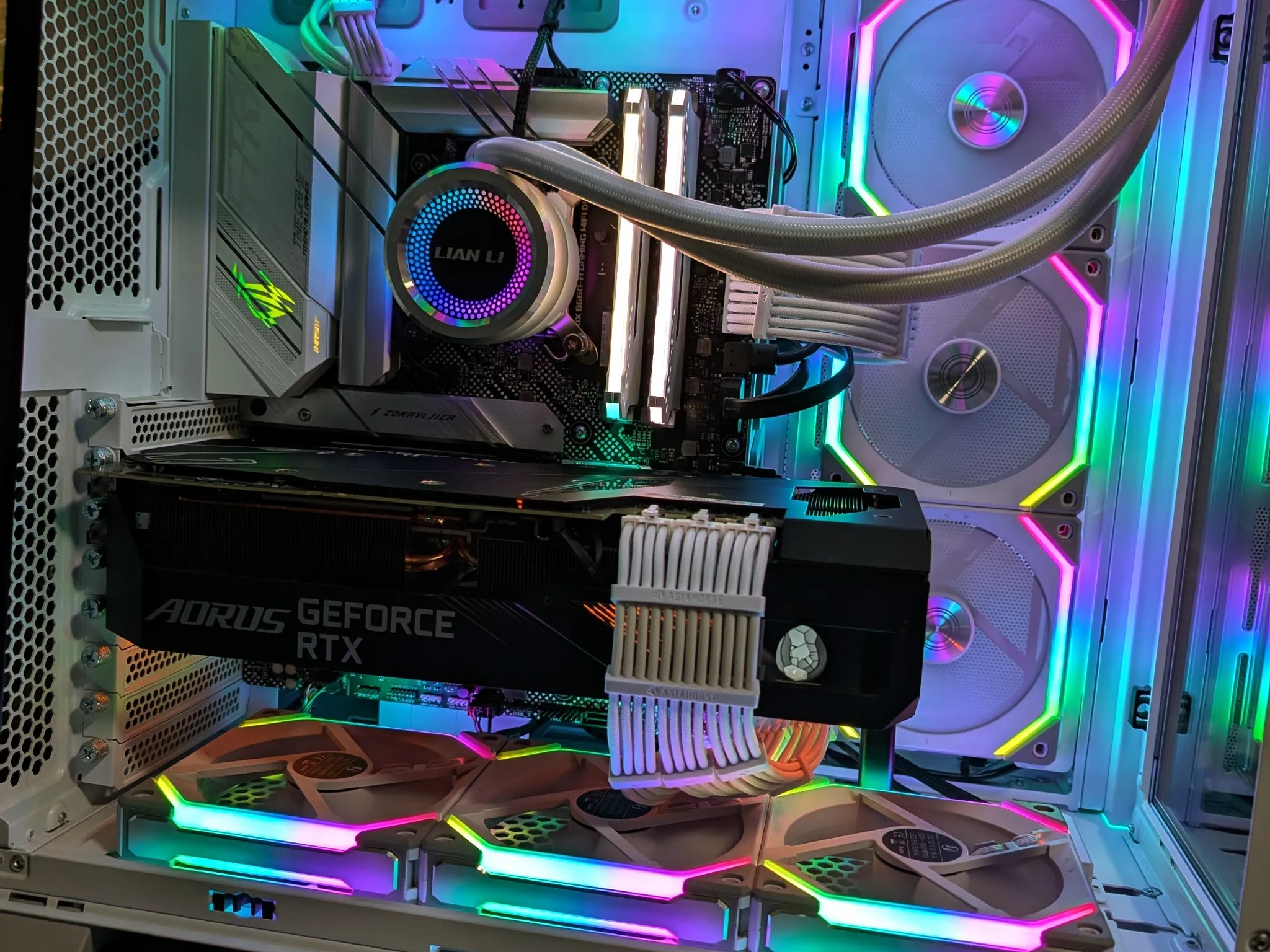 FLASH SALE ⚡ i7 13700K, RTX 3080Ti, 32GB RAM