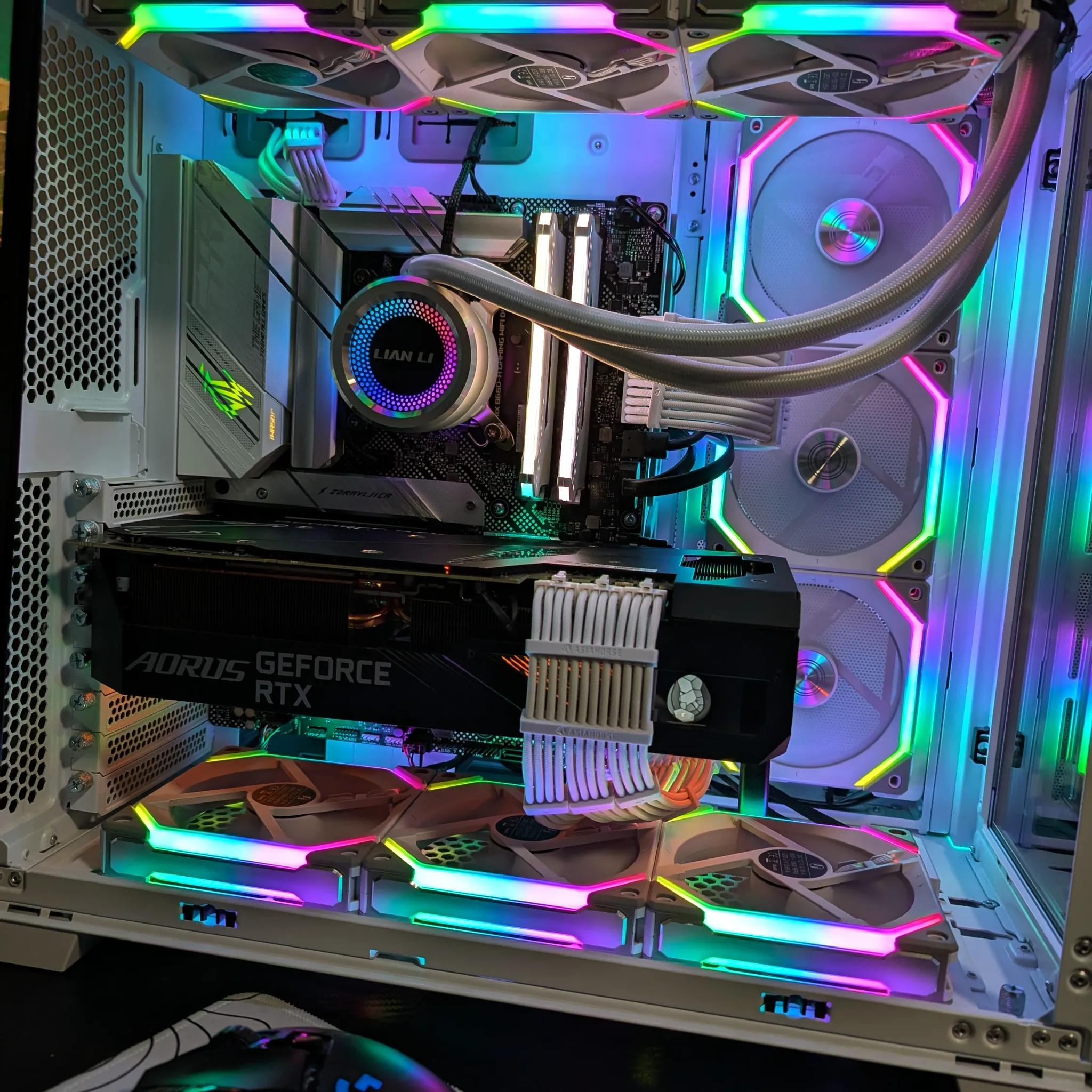 FLASH SALE ⚡ i7 13700K, RTX 3080Ti, 32GB RAM