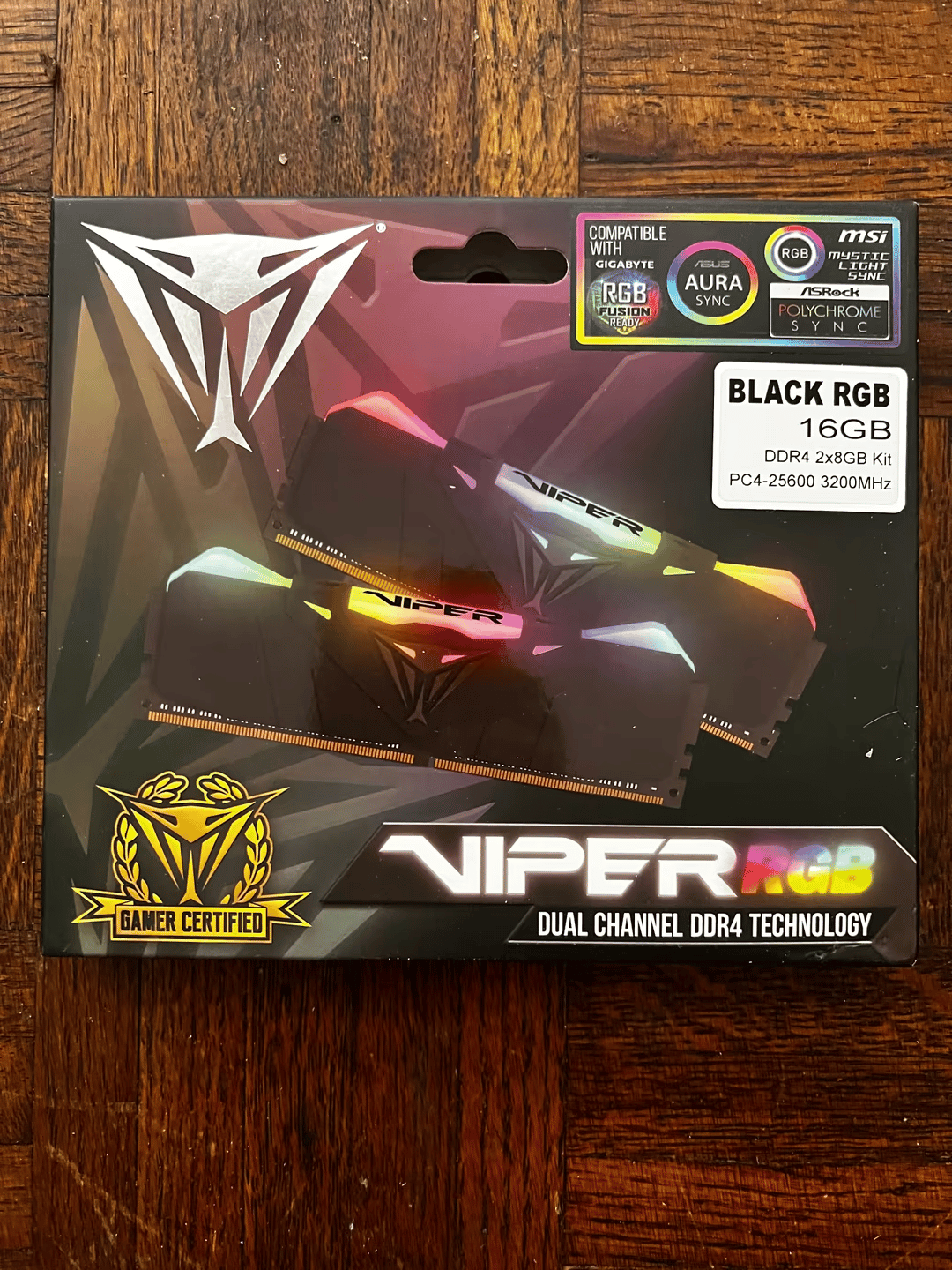 Patriot Viper RGB 16 GB DD4-3200 CL16