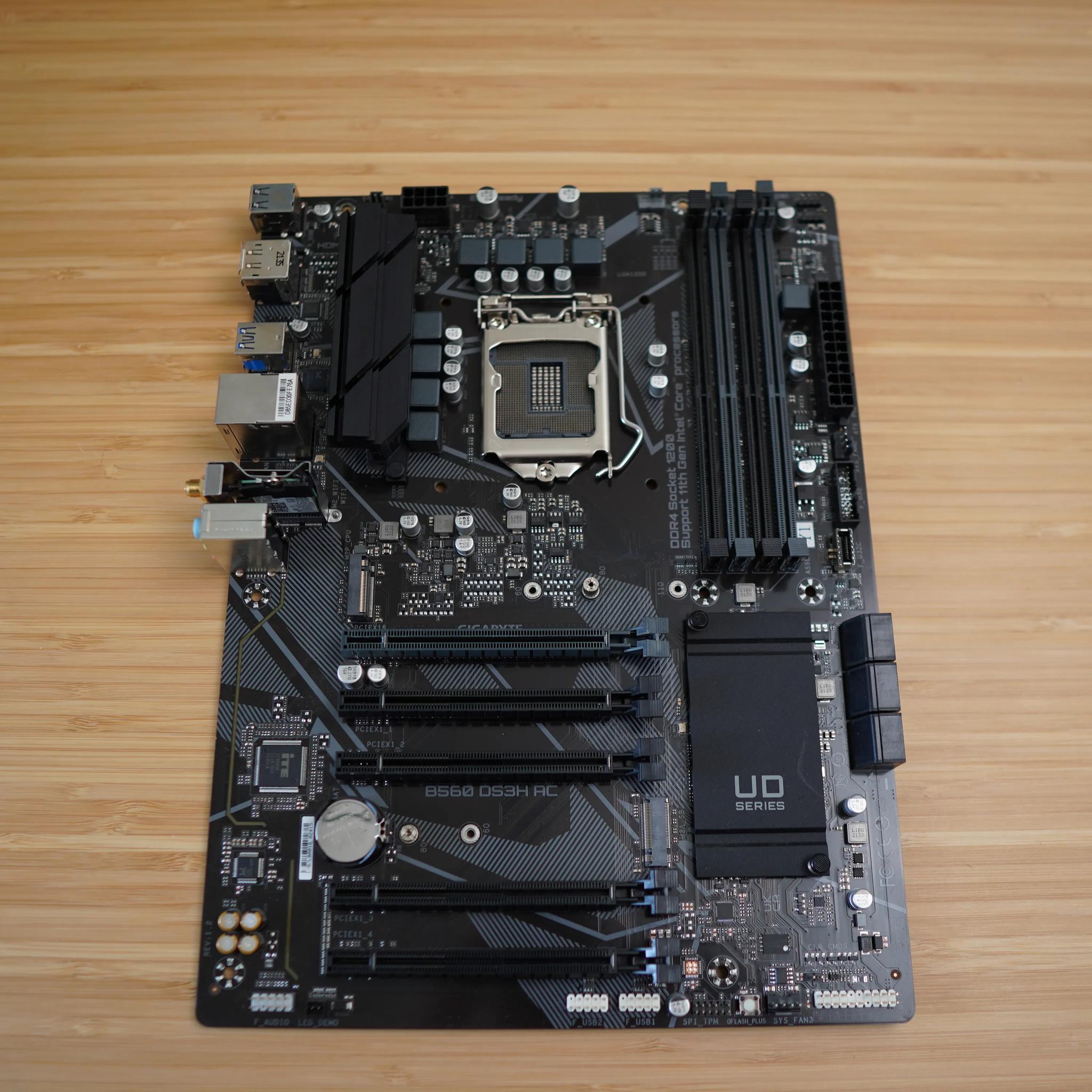 Gigabyte b560 ds3h ac