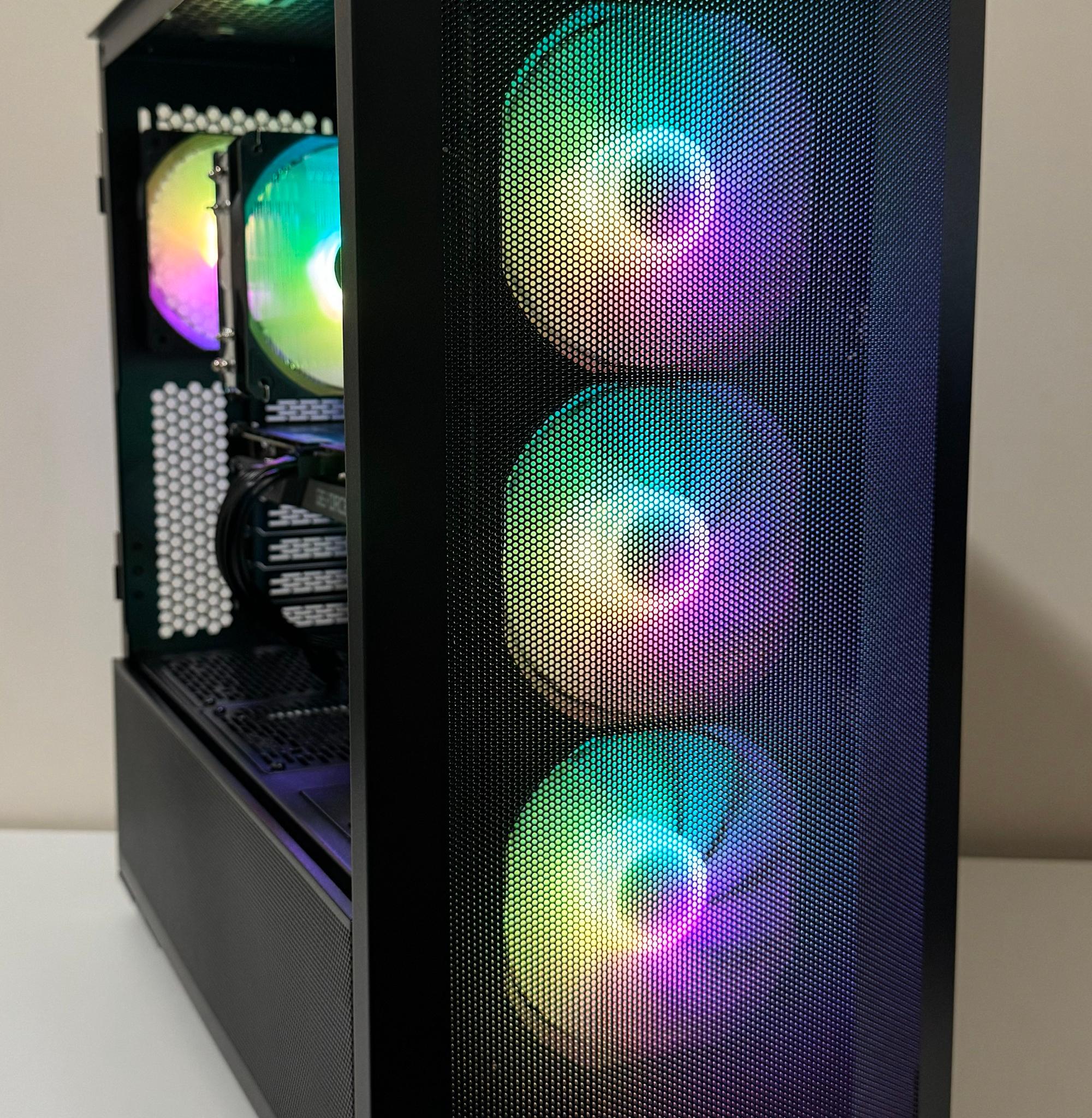 AMD Ryzen 7 8700F 32GB DDR5 RAM 1TB NVMe SSD GeForce RTX 3060 12GB Lian Li Lancool II AM5 Gaming PC