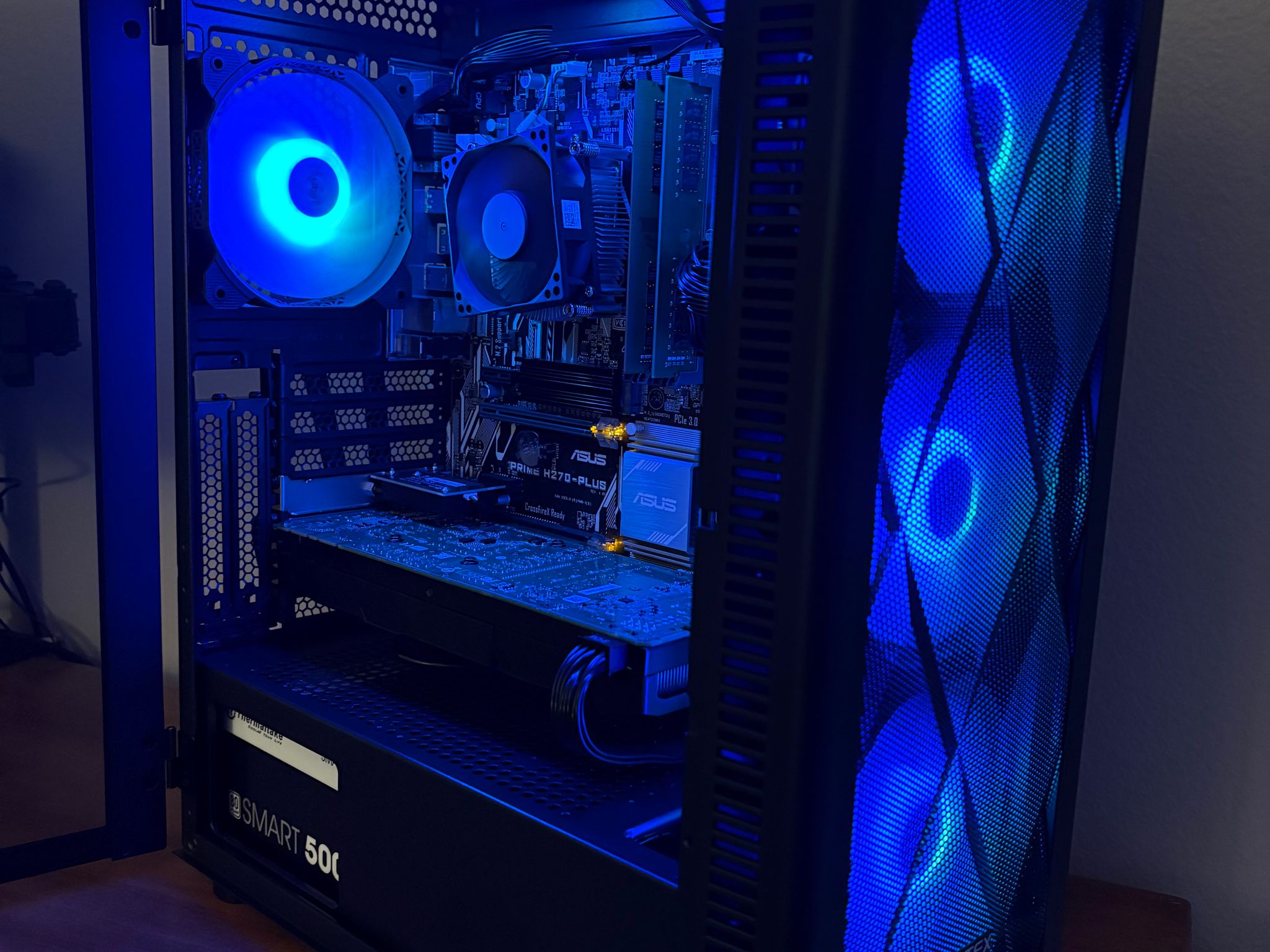 Custom PC - Intel i7-7700 | GTX 1070 | 32GB DDR4 | 256GB NVMe + 500GB SATA SSD | WIFI + BT | Win11