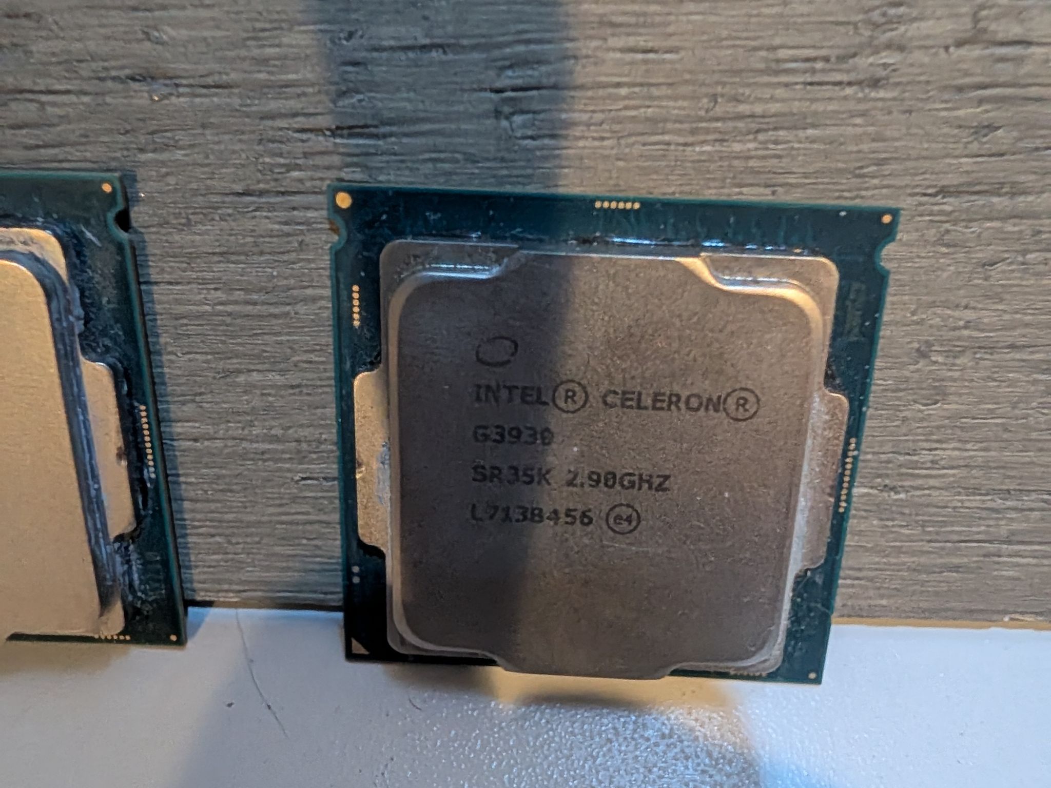 LOT OF 2 Celuron g3930s