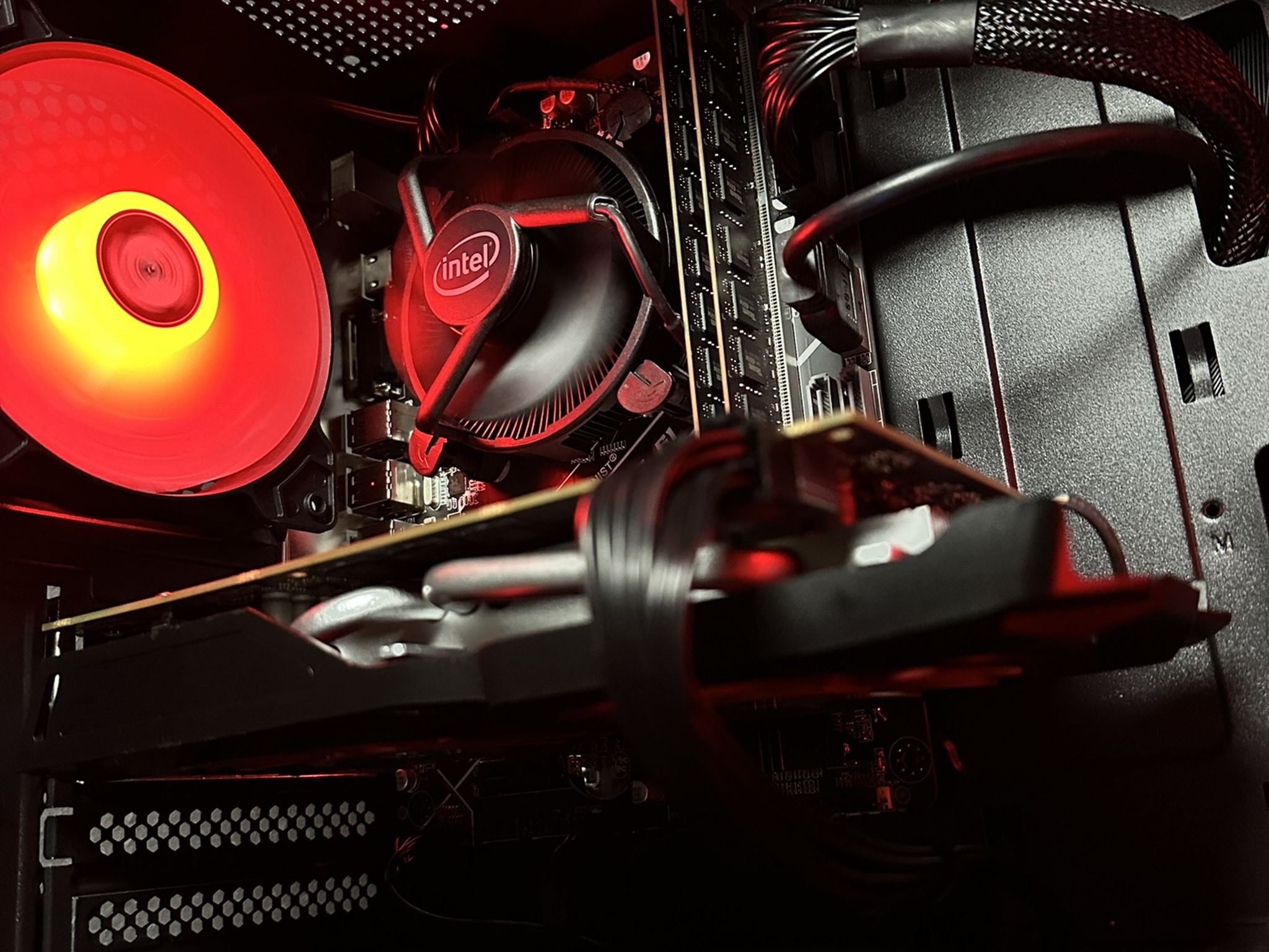Intel i7 // RX 580 Starter Gaming Pc
