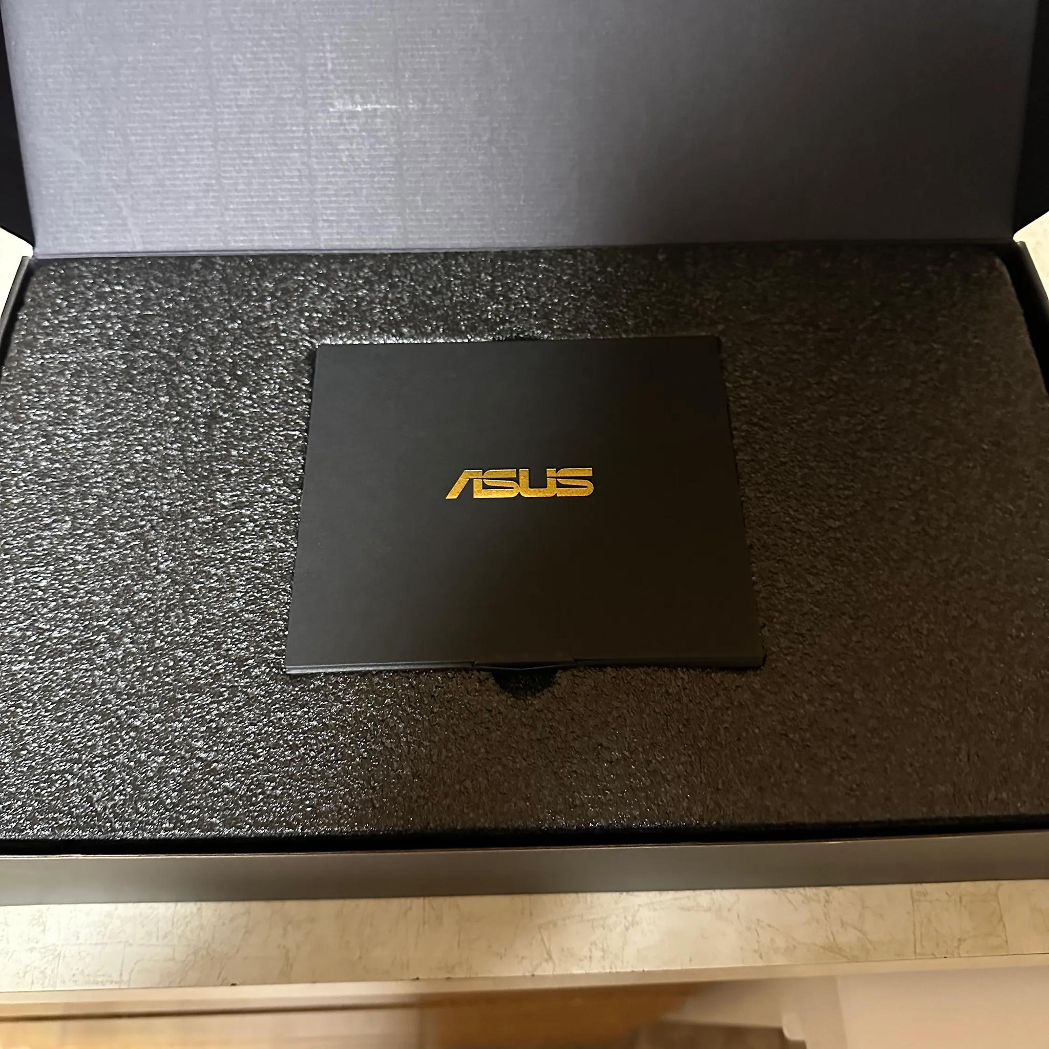 ASUS ROG Strix 5700XT OC