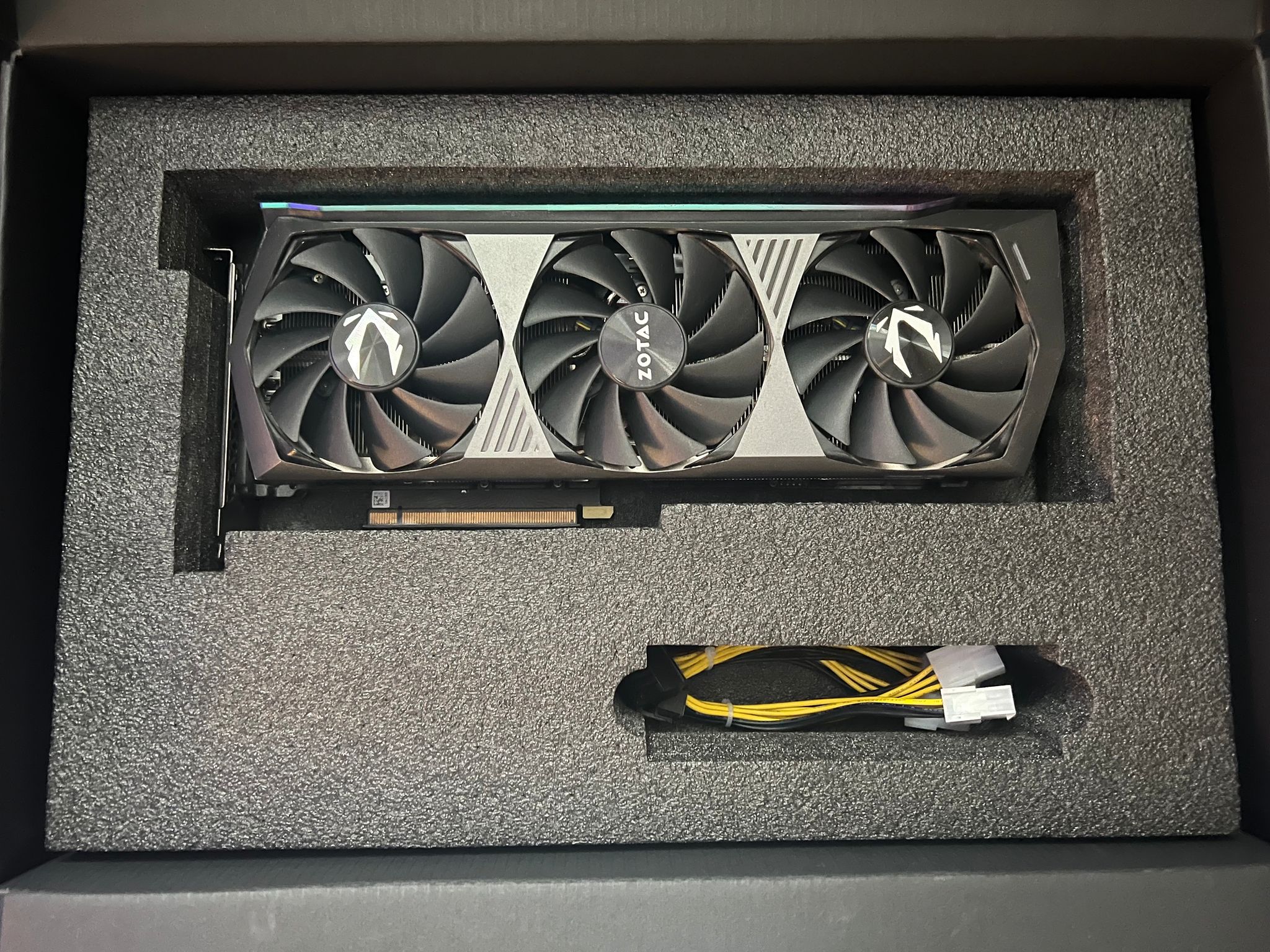 Zotac 3080 TI AMP Holoblack