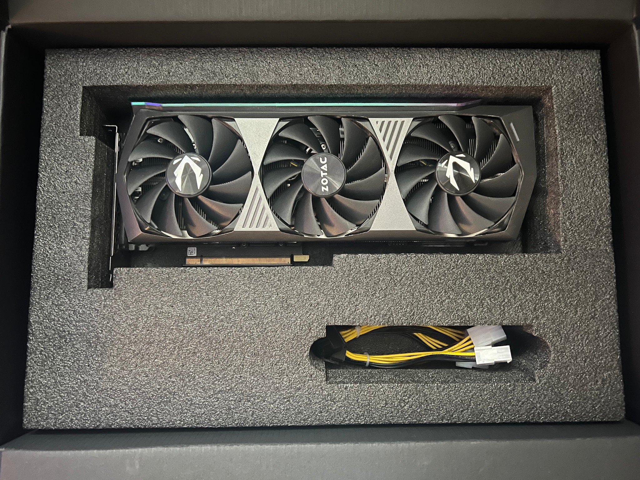 Zotac 3080 TI AMP Holoblack