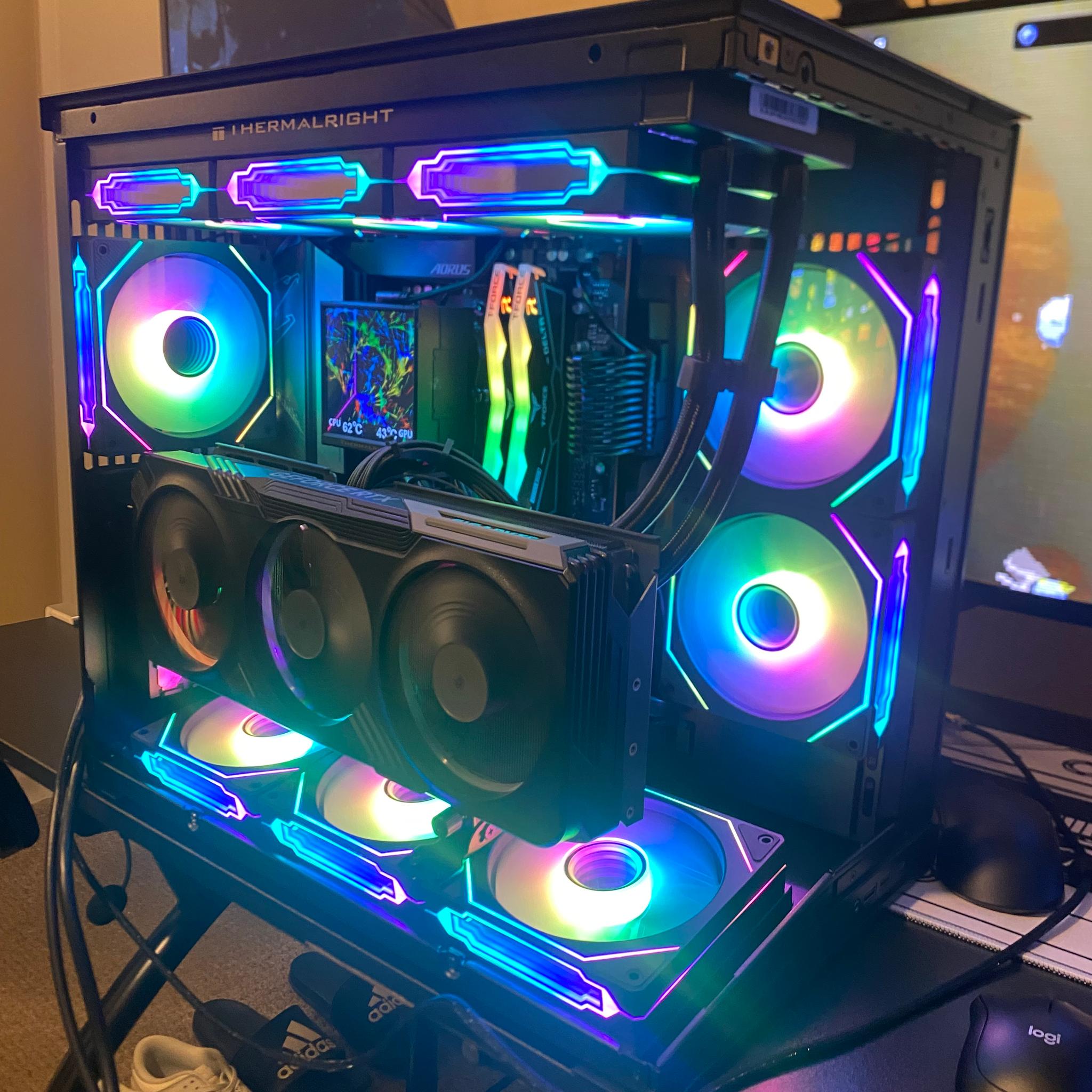 LITTLE TITAN GAMING PC | AMD RYZEN 7 7800X3D | NVIDIA RTX 4070 Ti | 32GB DDR5 | 1TB