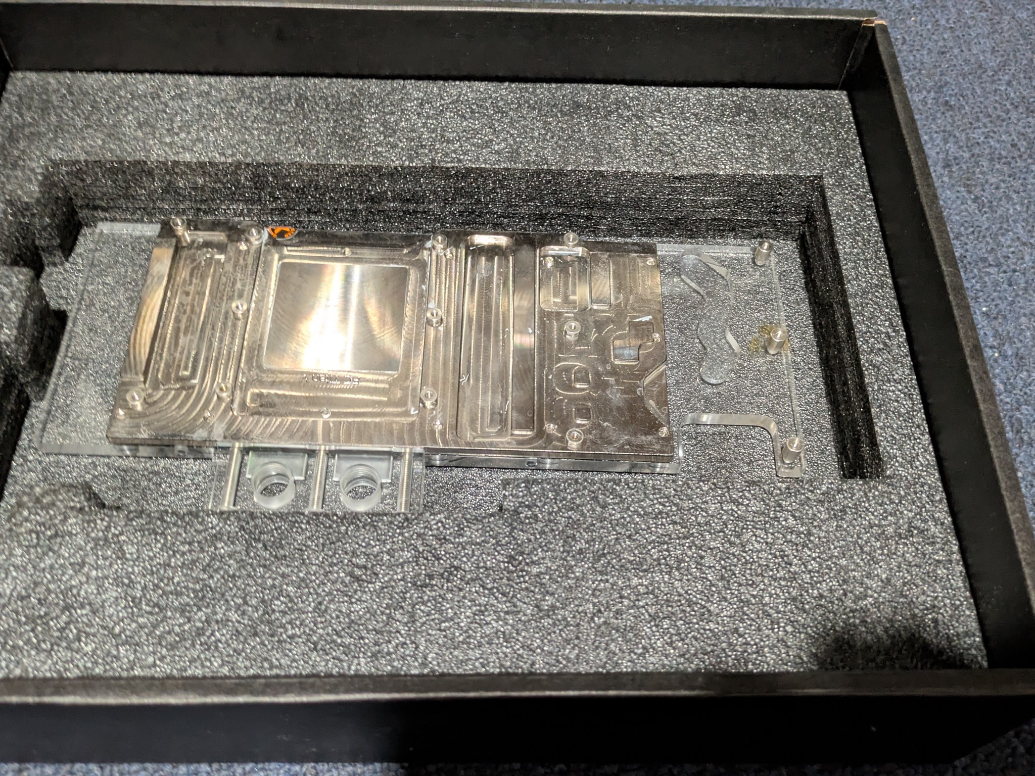 NVIDIA Titan V + Water Cooling Backplate