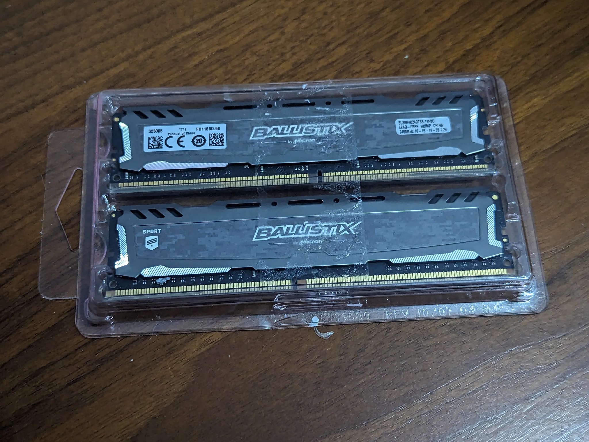 Ballistix Sport LT 16GB (2 x 8GB) DDR4 2400 (PC4 19200) Memory