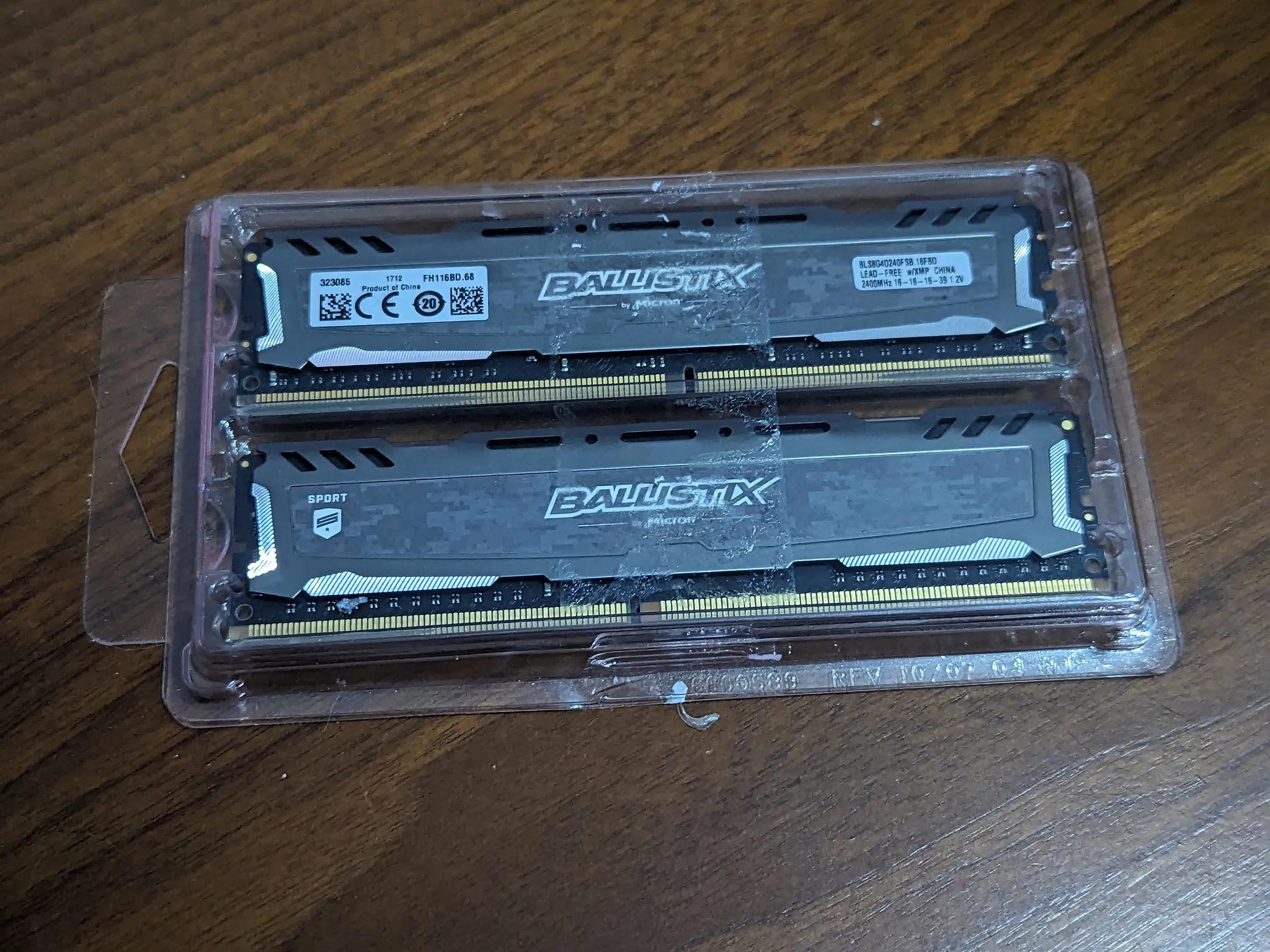 Ballistix Sport LT 16GB (2 x 8GB) DDR4 2400 (PC4 19200) Memory