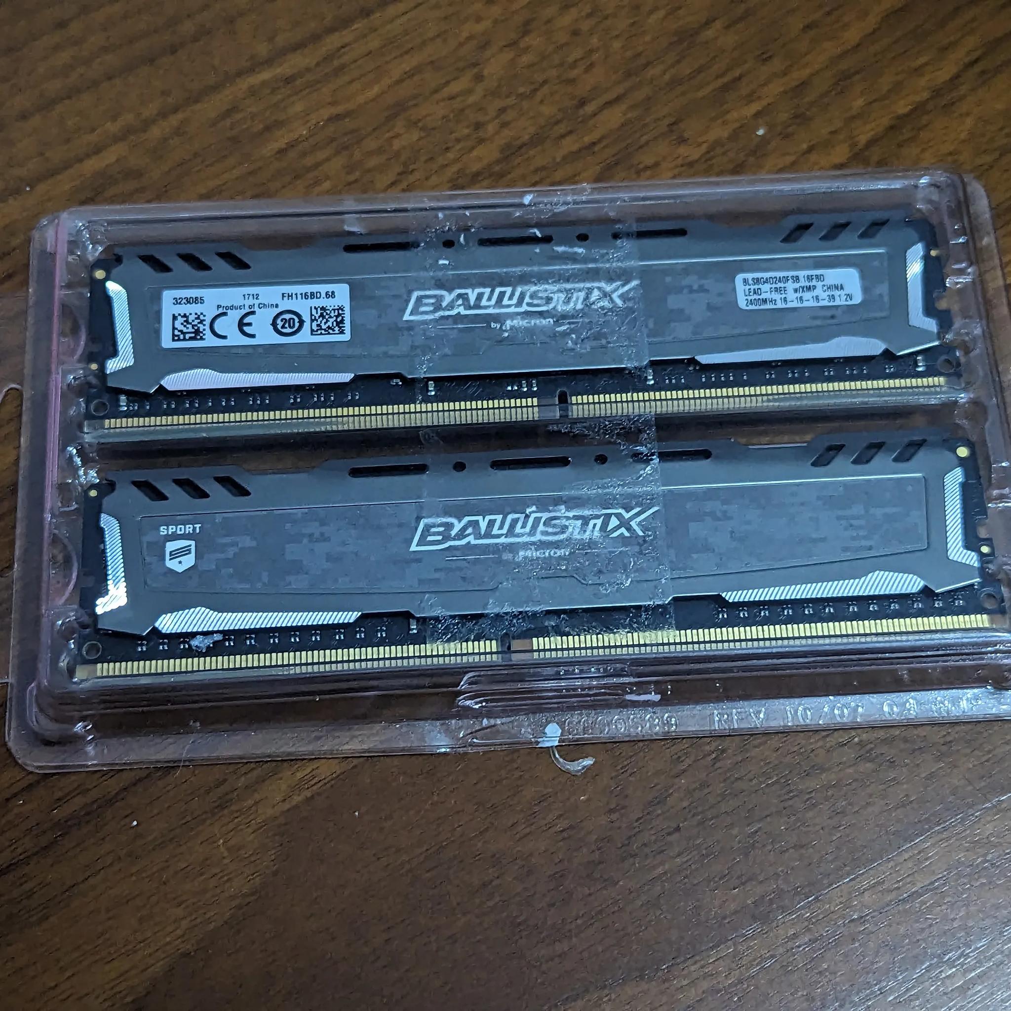 Ballistix Sport LT 16GB (2 x 8GB) DDR4 2400 (PC4 19200) Memory