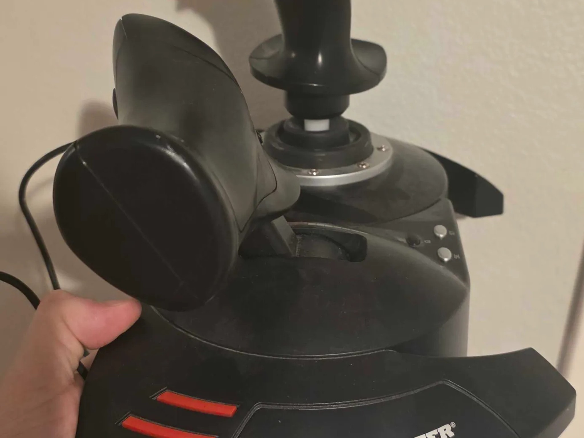 Thrustmaster
