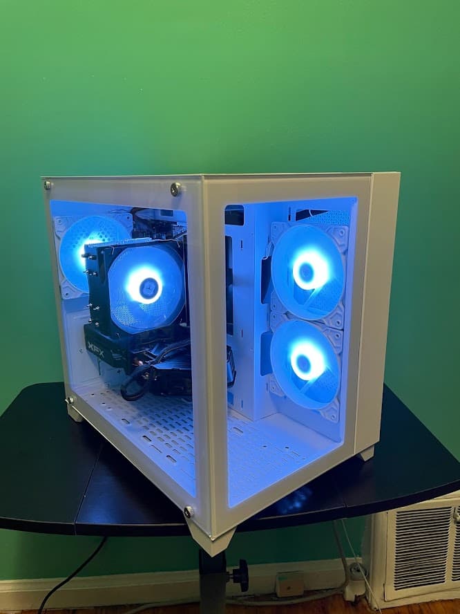 CLEAN White Gaming PC| Intel i5 / Amd RX580 / 8GB / 500GB SSD Win 10 Pro WiFi