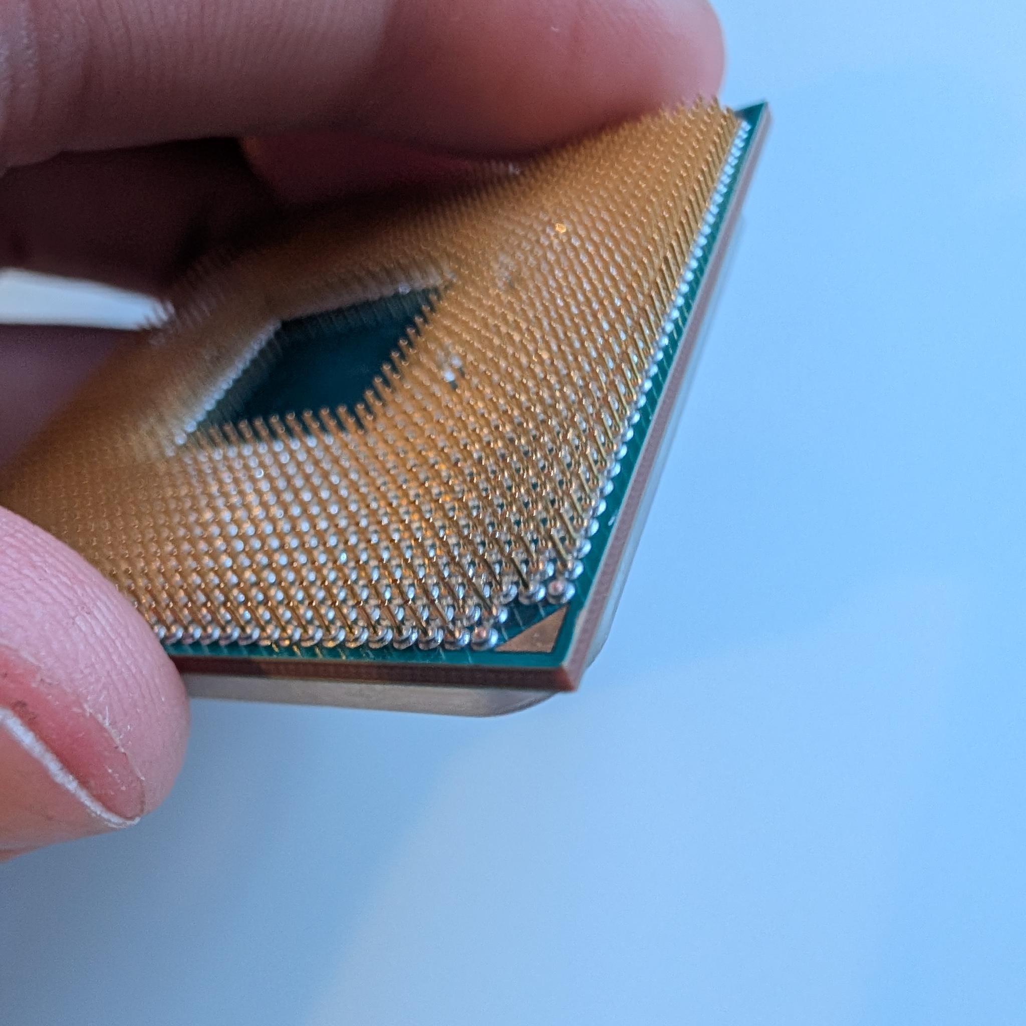 AMD Ryzen 7 3700X