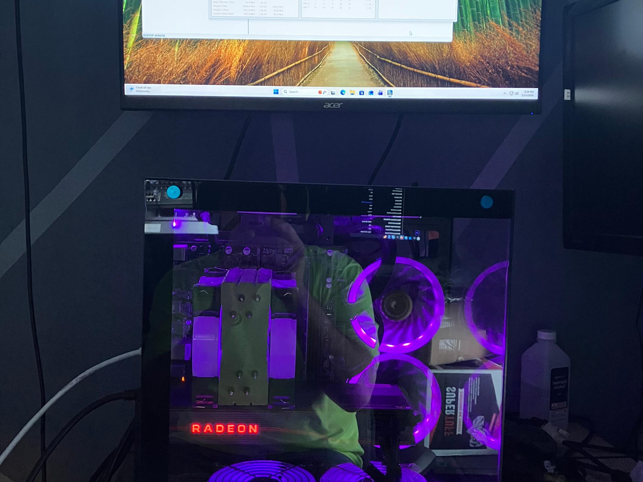 i7-9700 | RX 5700 XT | 16 GB Ram | 512 GM NVMe | 600W PSU | Win 11