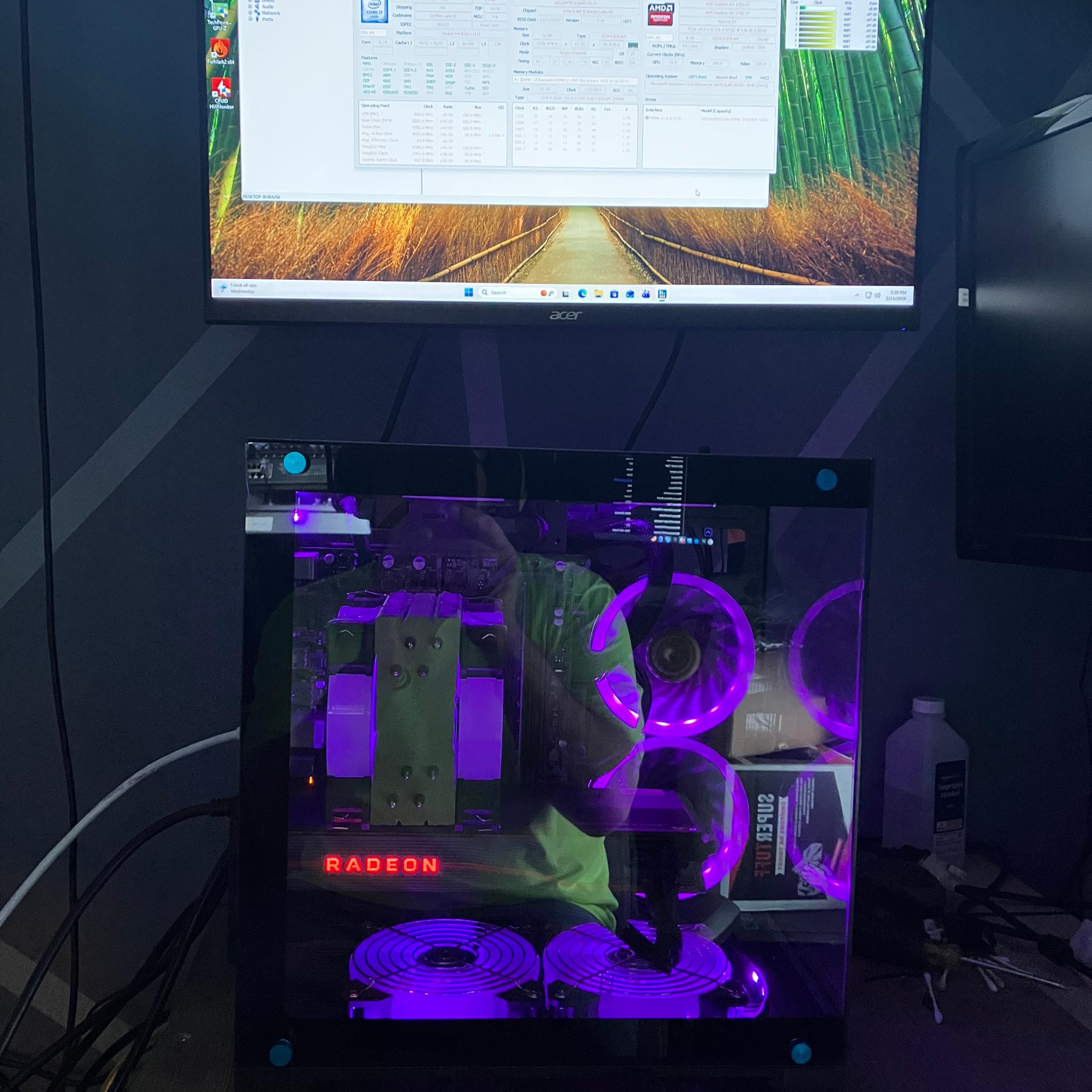 i7-9700 | RX 5700 XT | 16 GB Ram | 512 GM NVMe | 600W PSU | Win 11 Pro | RGB | Tempered Glass