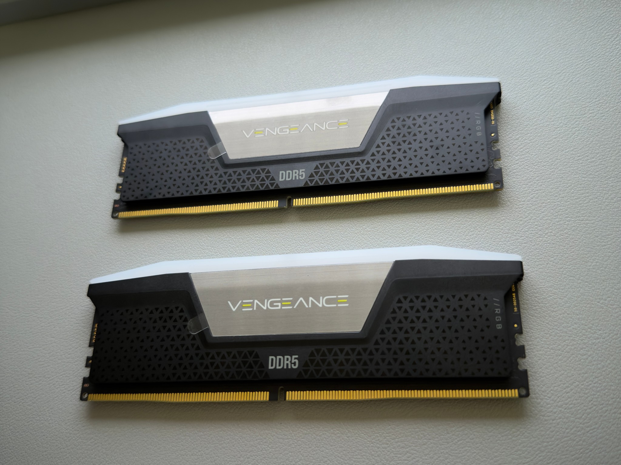 32GB DDR5 RAM