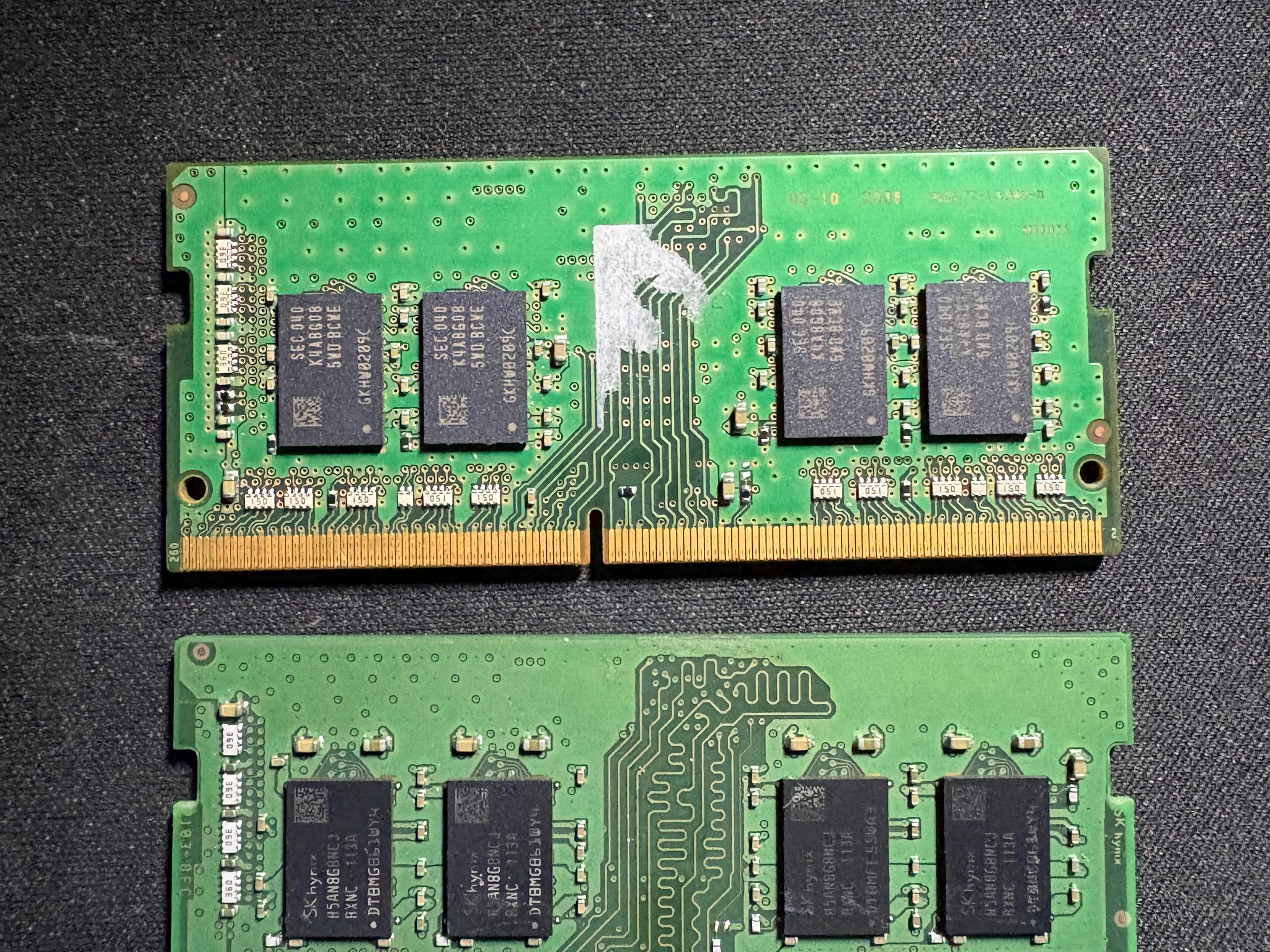 16GB (2×8GB) DDR4-3200 Laptop RAM — Samsung + SK hynix OEM, PC4-25600 SODIMM