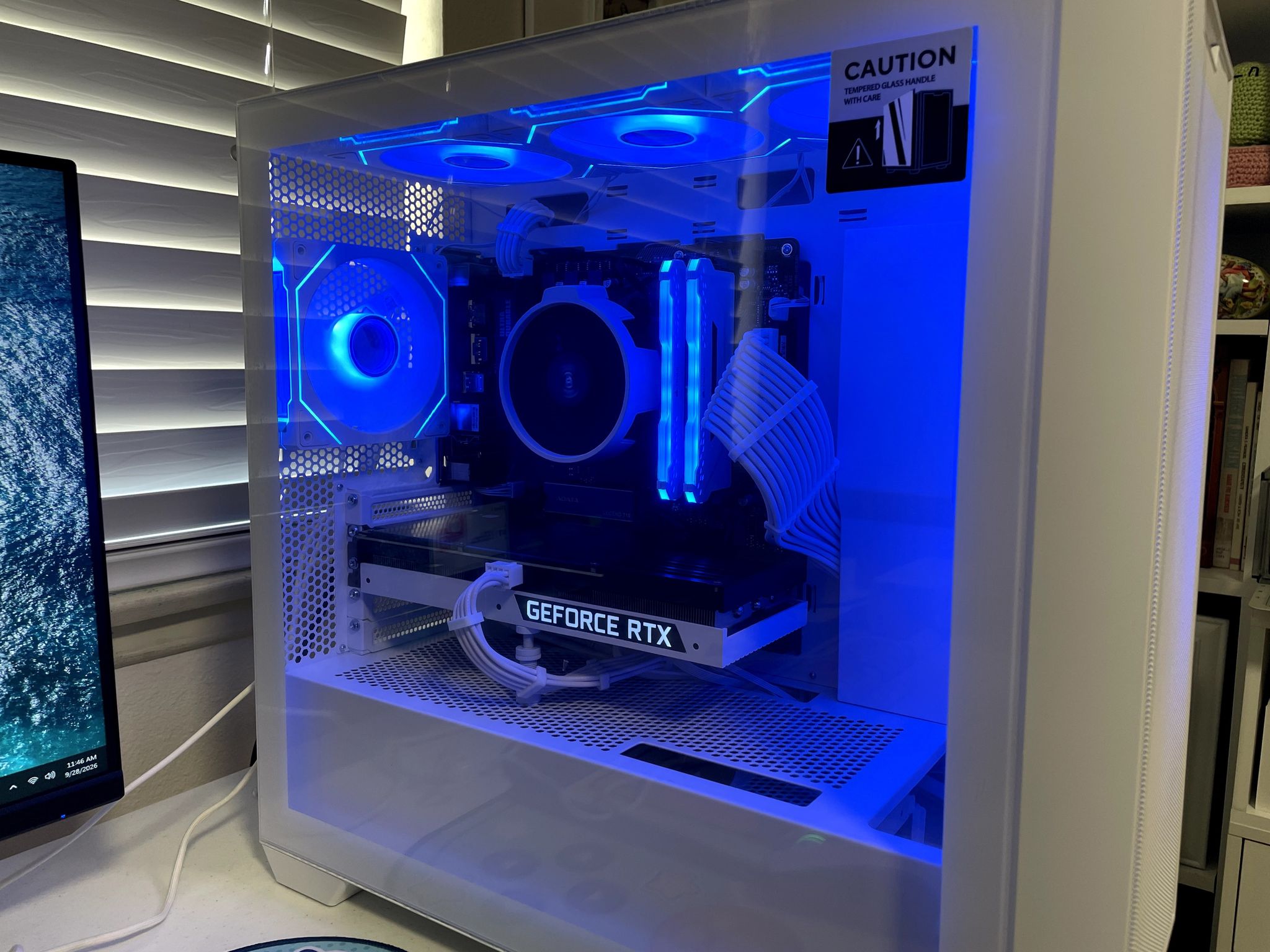 White RTX 3070 Gaming PC (Ryzen 5 5600X | 16GB RAM | 512GB RAM | WiFi + BT)