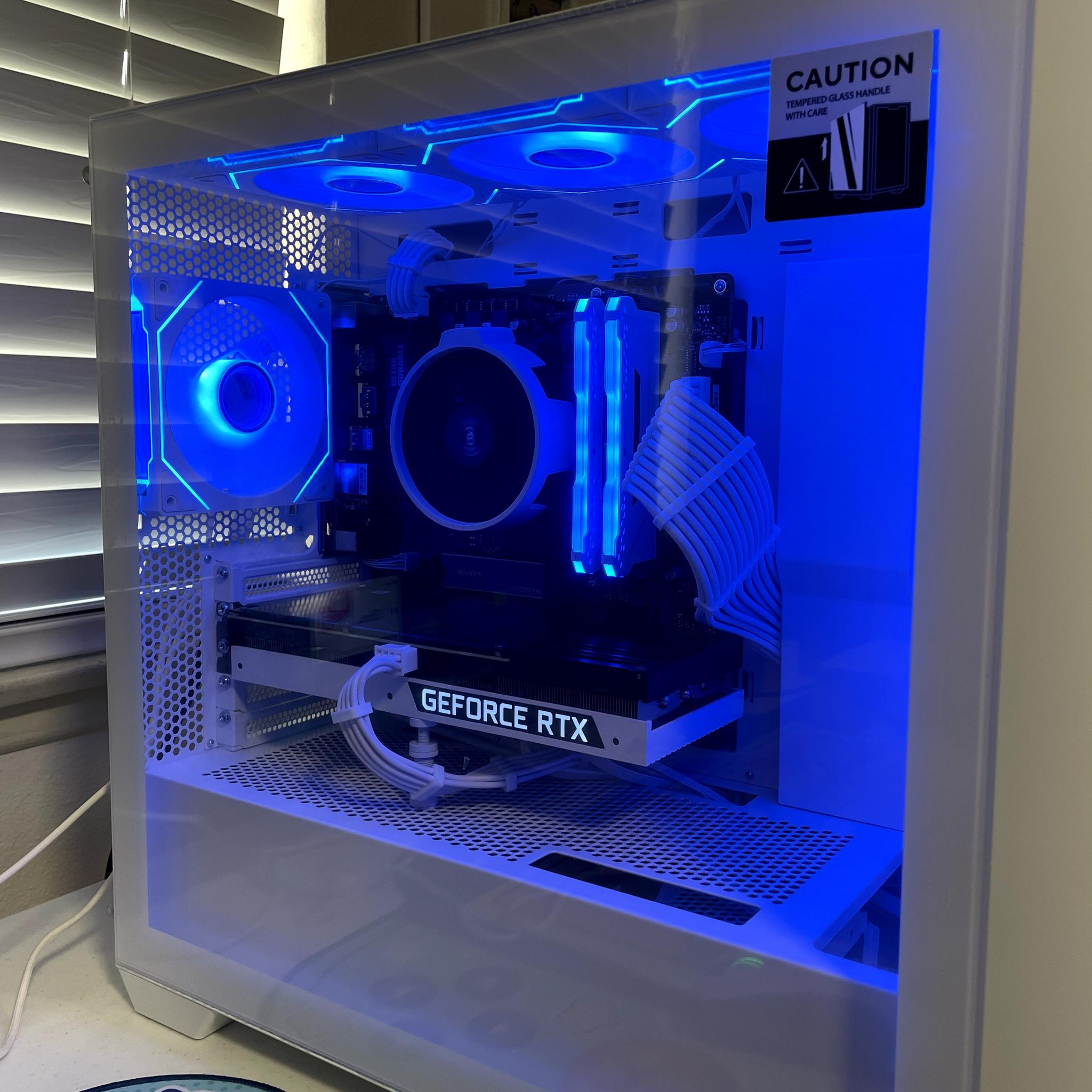 White RTX 3070 Gaming PC (Ryzen 5 5600X | 16GB RAM | 512GB RAM | WiFi + BT)
