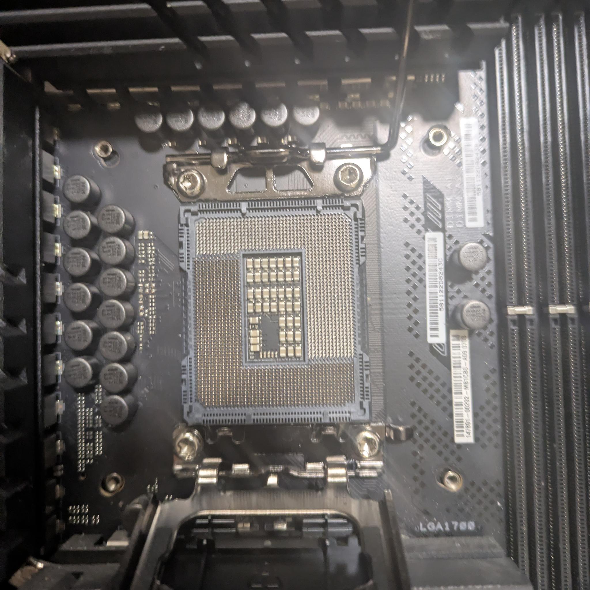 i9 13900KS + ASUS Z790 Maximus + 6x Corsair 140mm Fans