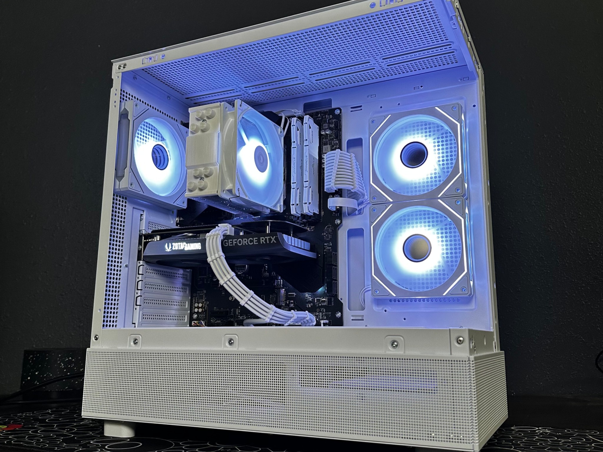Gaming PC | RTX 4060 | Ryzen 5 5600x | 32GB Ram | RGB | WIFI