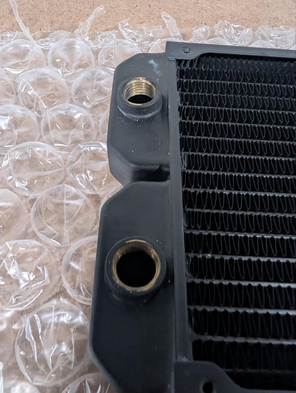 Darkside Single LP140 Extra Slim Radiator (DS-1126)