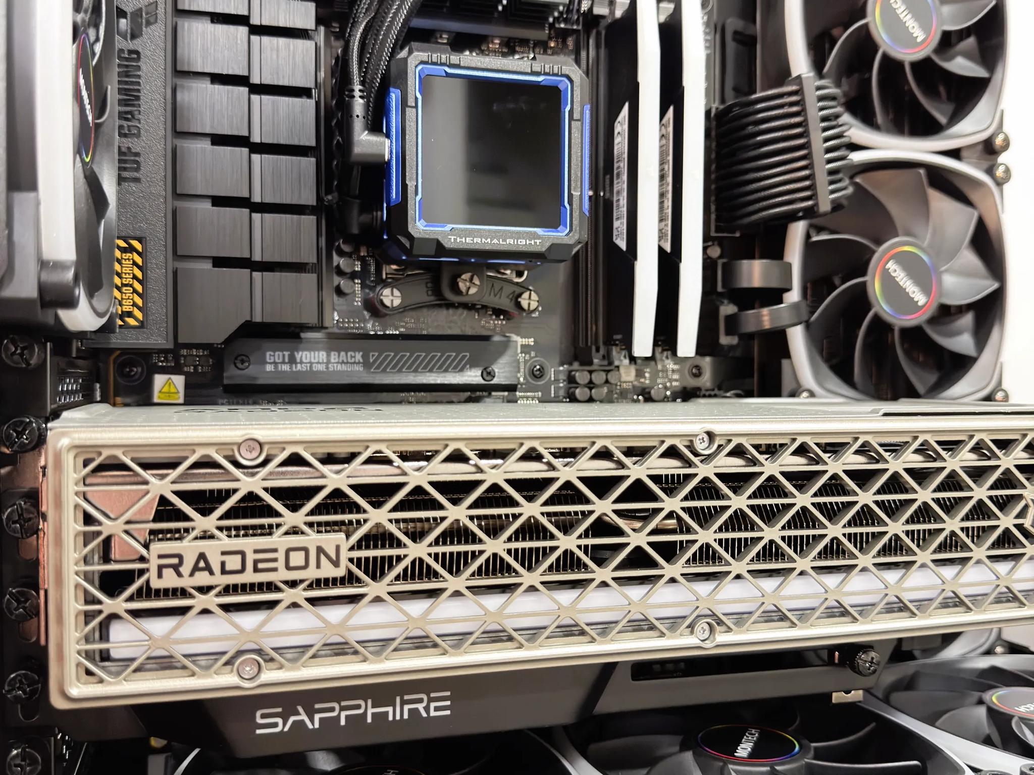 NITRO+ | Ryzen 7 9800X3D | RX 9070 XT | 32GB DDR5 | 2TB SSD | 850w Gold