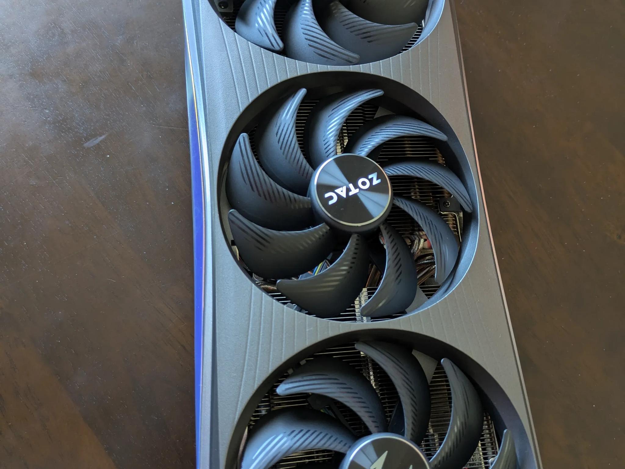 ZOTAC GeForce RTX 4070 Ti AMP Extreme AIRO - ZOTAC's flagship Cooler. Factory OC. DLSS 3 & 4