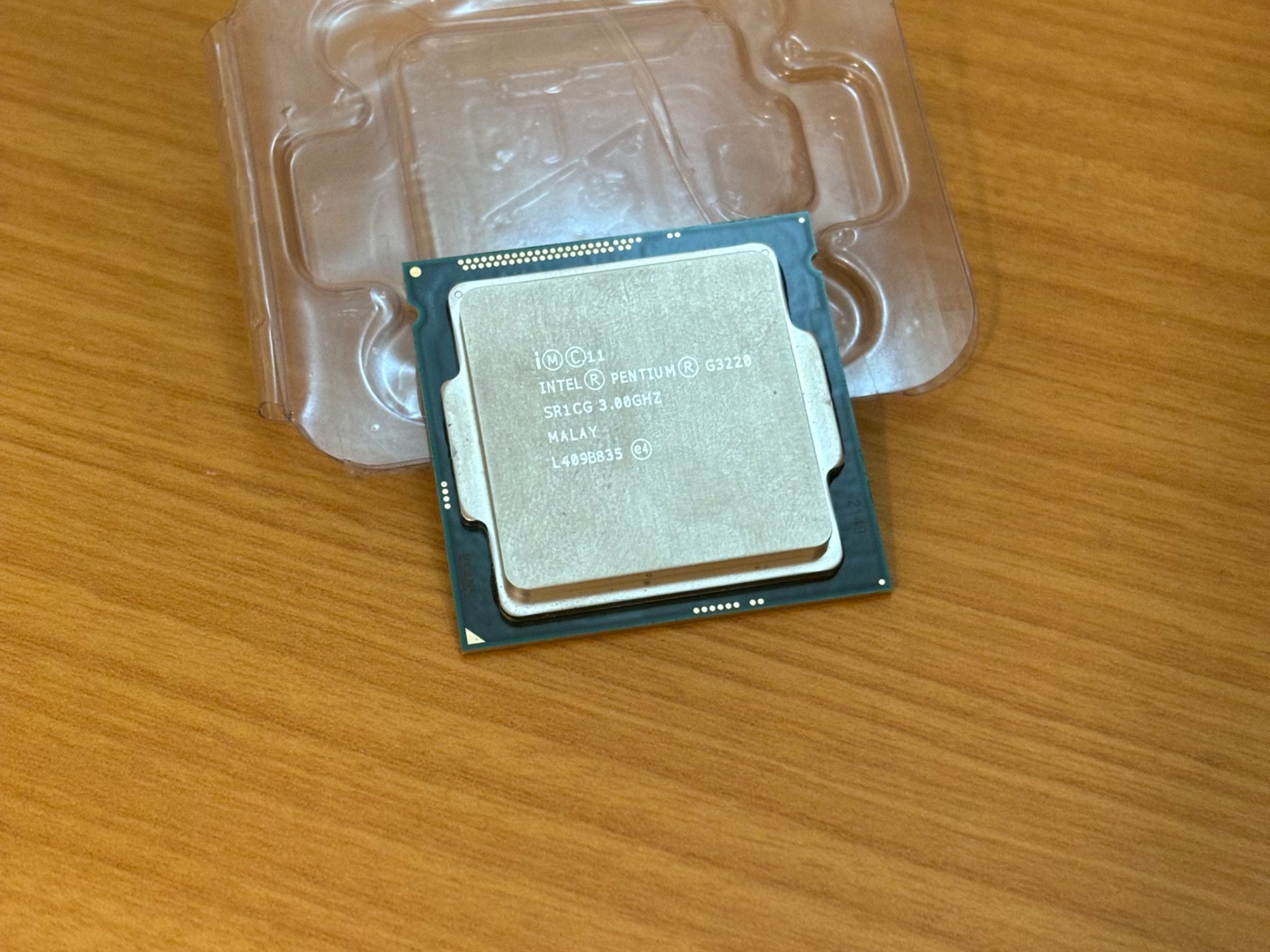 Pentium G3220