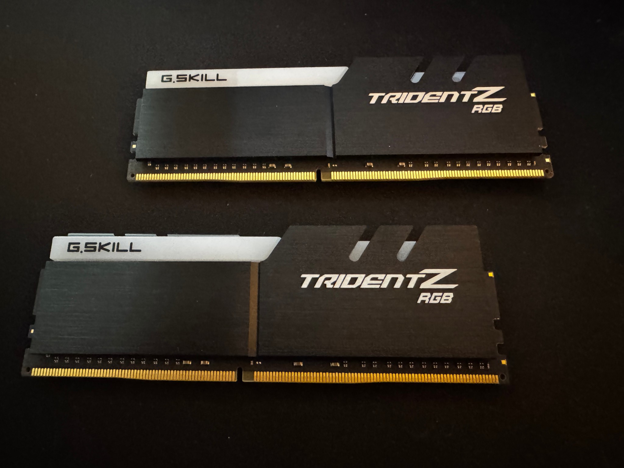 G.Skill Trident Z RGB 64GB (2x32GB) DDR4-3200 CL16