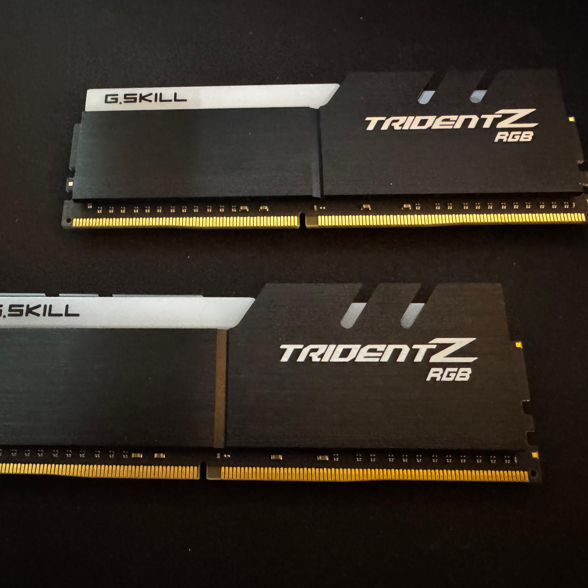 G.Skill Trident Z RGB 64GB (2x32GB) DDR4-3200 CL16