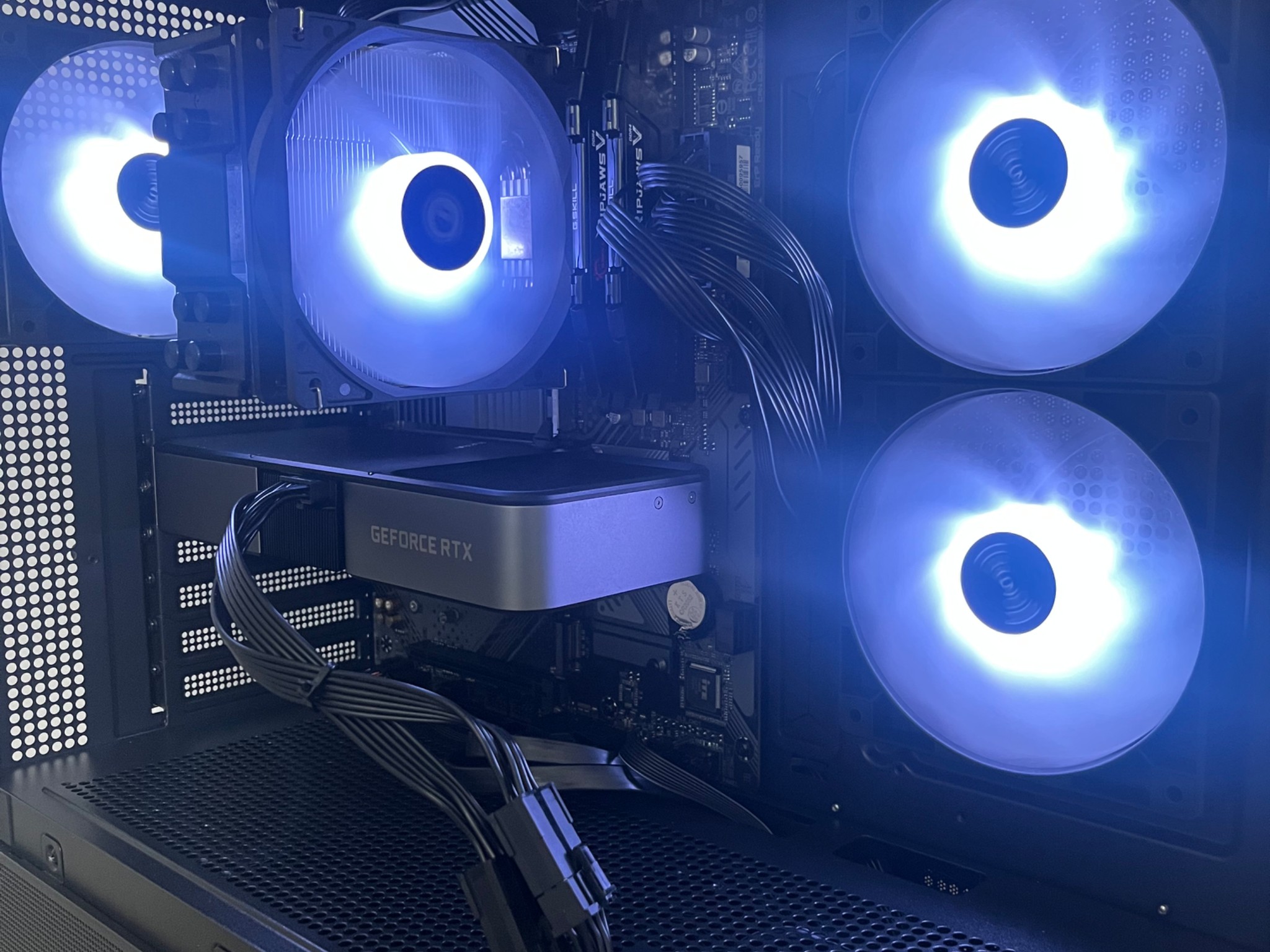 SALE! Ryzen 5 5600 + RTX 3070 FE – Plug & Play!