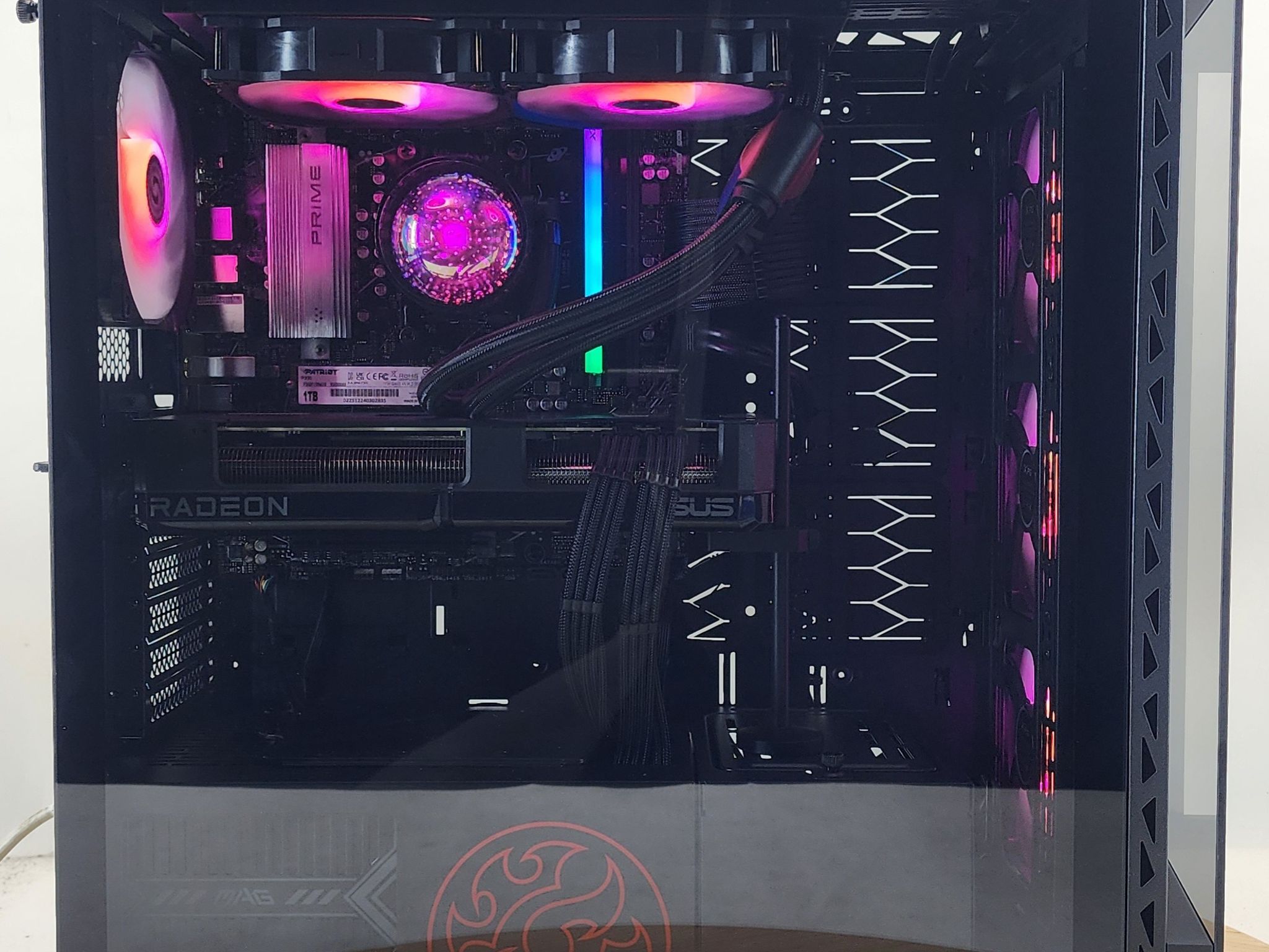 Gaming PC Ryzen 5 9600X 16GB RAM 1TB SSD RX 7700 XT 12GB Windows 11 Computer
