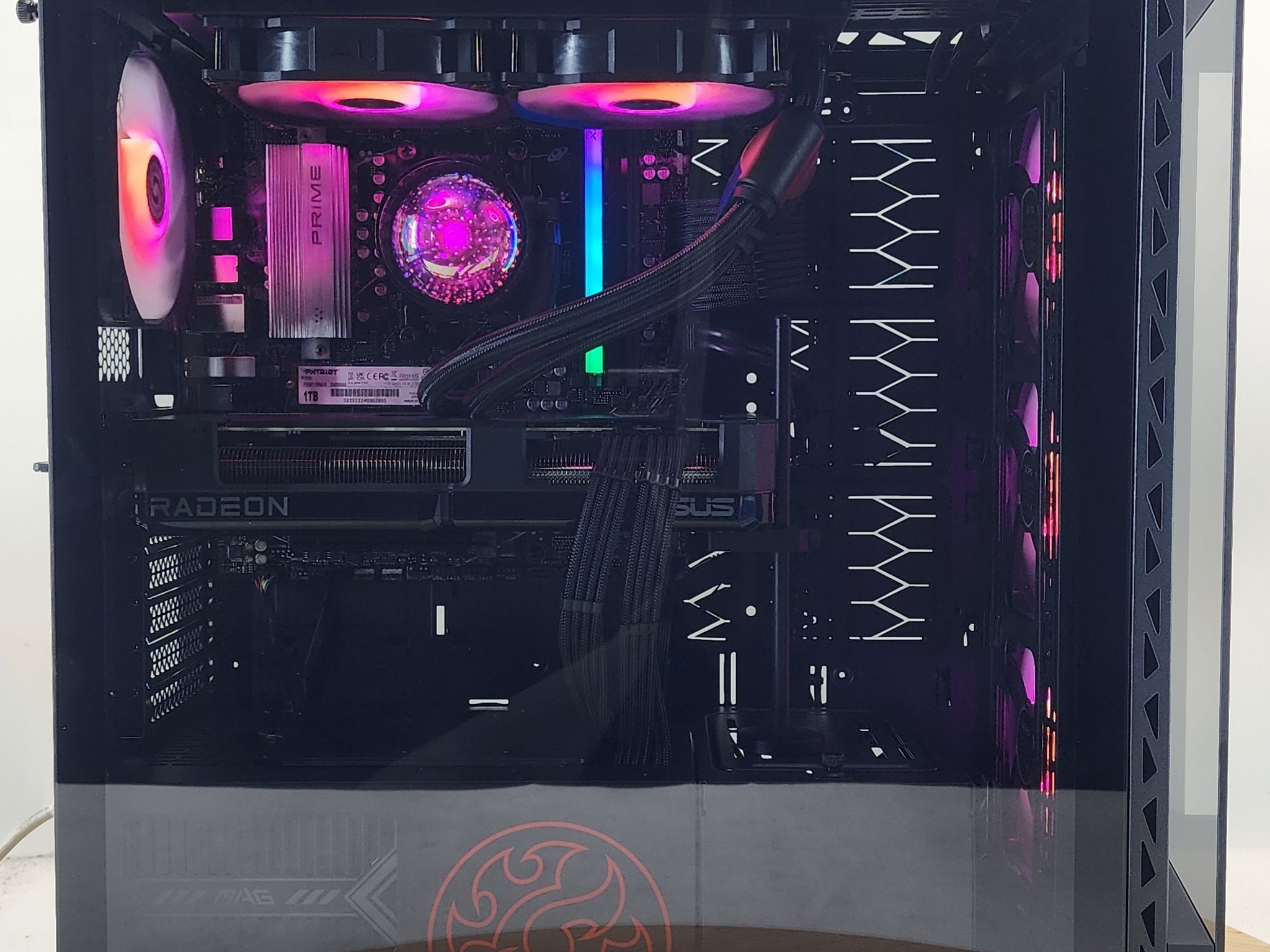 Gaming PC Ryzen 5 9600X 16GB RAM 1TB SSD RX 7700 XT 12GB Windows 11 Computer