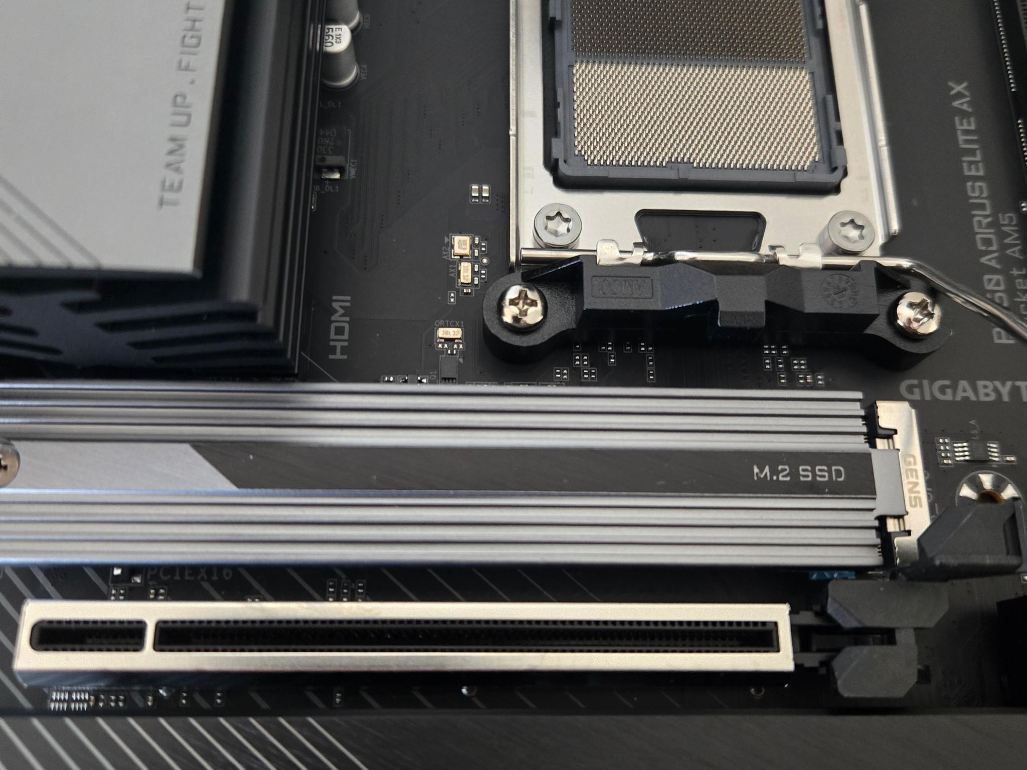 Gigabyte B650 Aorus Elite AX