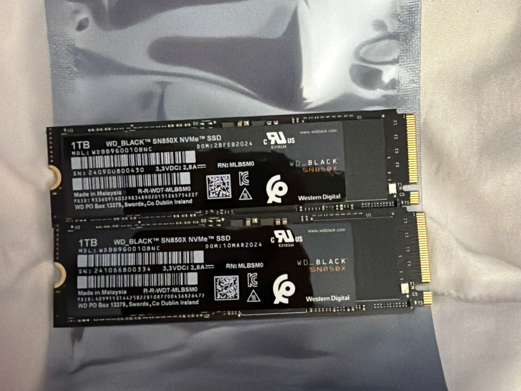 1 x🔥 WD_BLACK SN850X 1TB Gen4 NVMe SSD – FULL DRAM + 3D TLC NAND – HIGH-END GAMING SSD 🔥