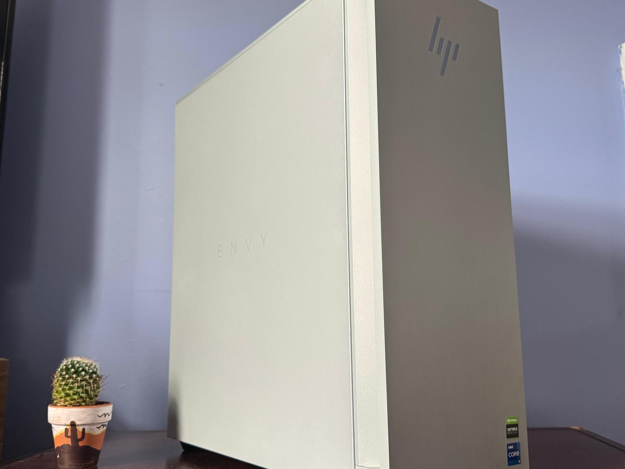 HP ENVY - RTX 3070Ti | i7 12700 | 16GB DDR4 | 1TB SSD