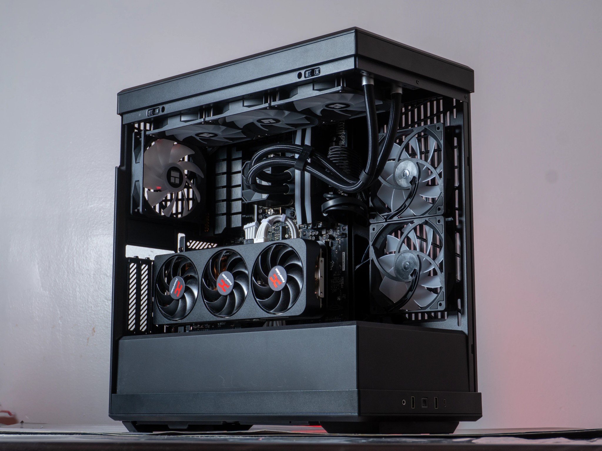 🔥RX 9070XT + Ryzen 7 7800X3D | 32GB DDR5 | 2 TB SSD | Wifi 6 & Bluetooth🔥