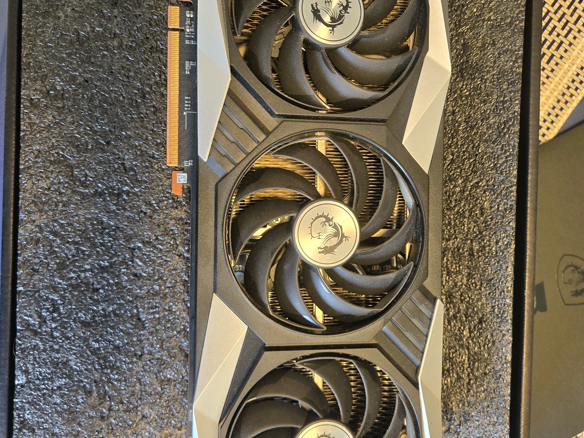 MSI GAMING Z TRIO Radeon RX 6800 XT