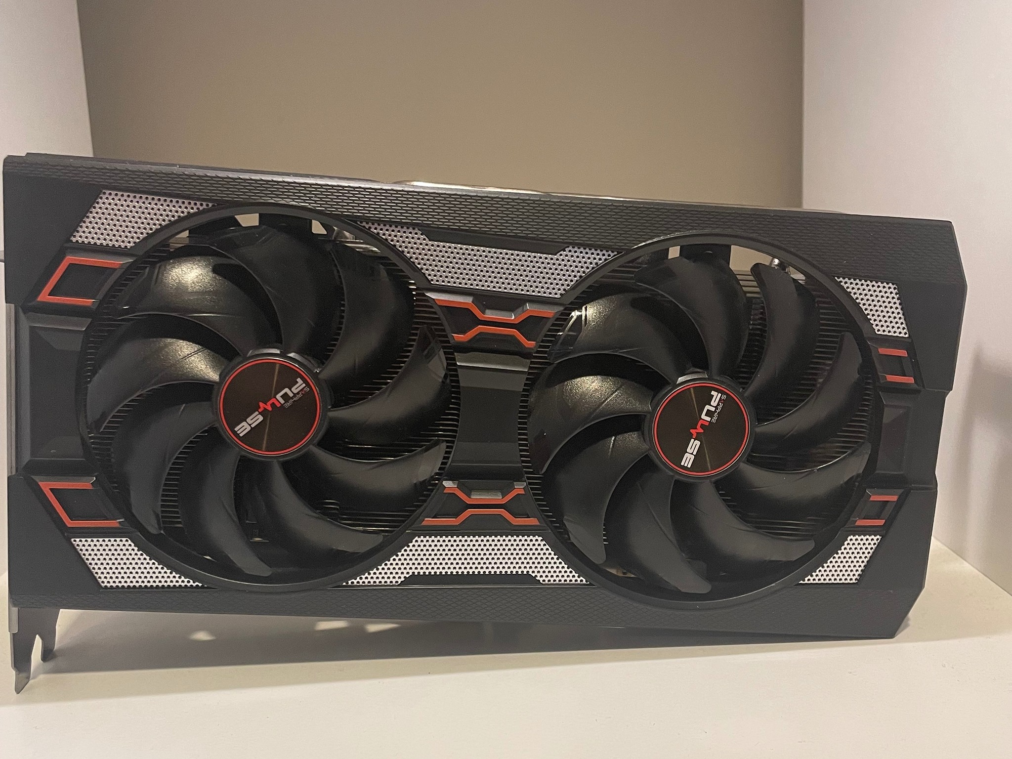 Sapphire pulse RX 5700xt 8gb and broken RX 550
