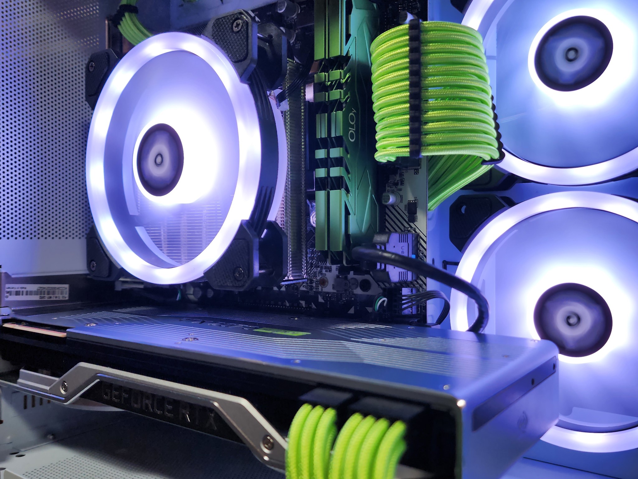 🤍💚🤍 AMD Ryzen 5 3500X // Nvidia GeForce RTX 2070 Super 8GB // OLOy 16GB 3200MHz