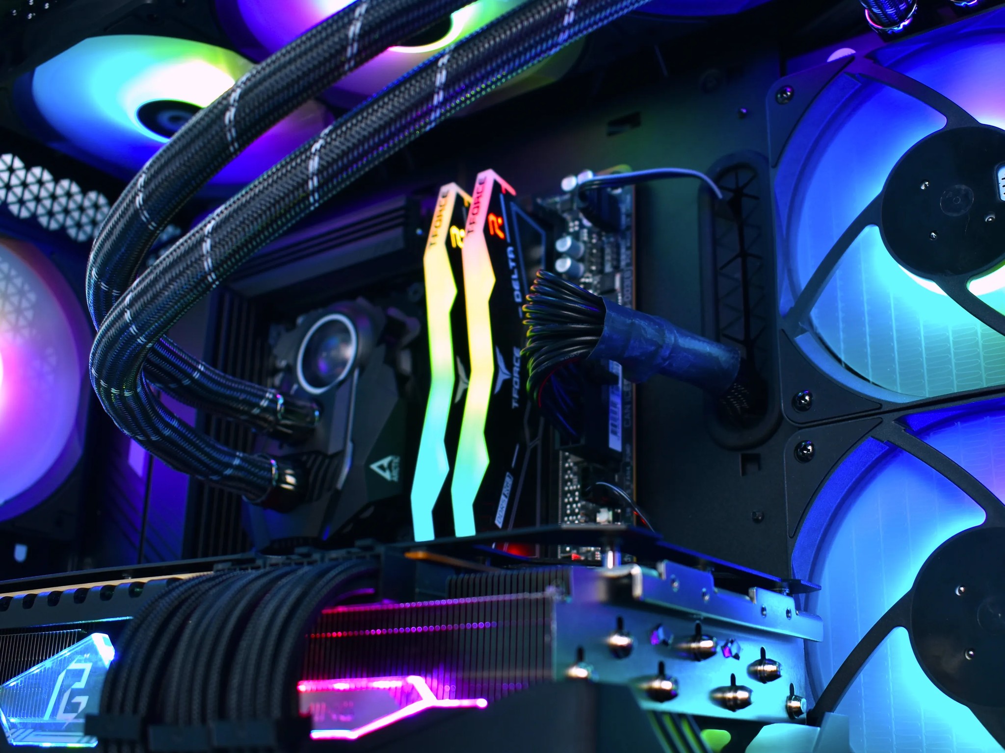 🔥RED-DAWN🔥 ULTIMATE Custom 4K Gaming PC | AMD 7900XTX, Ryzen 7800X3D, 32GB DDR5, WiFi, 2TB NVME |