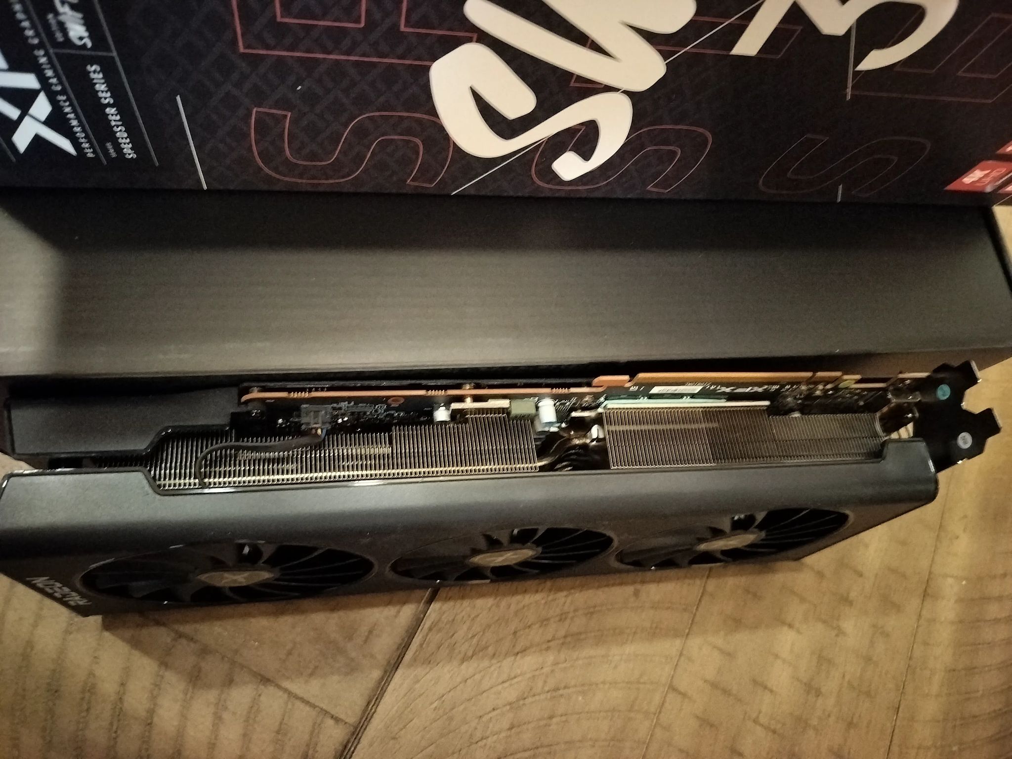 XFX SWFT 319 RX 6800 Graphics Card 16gb