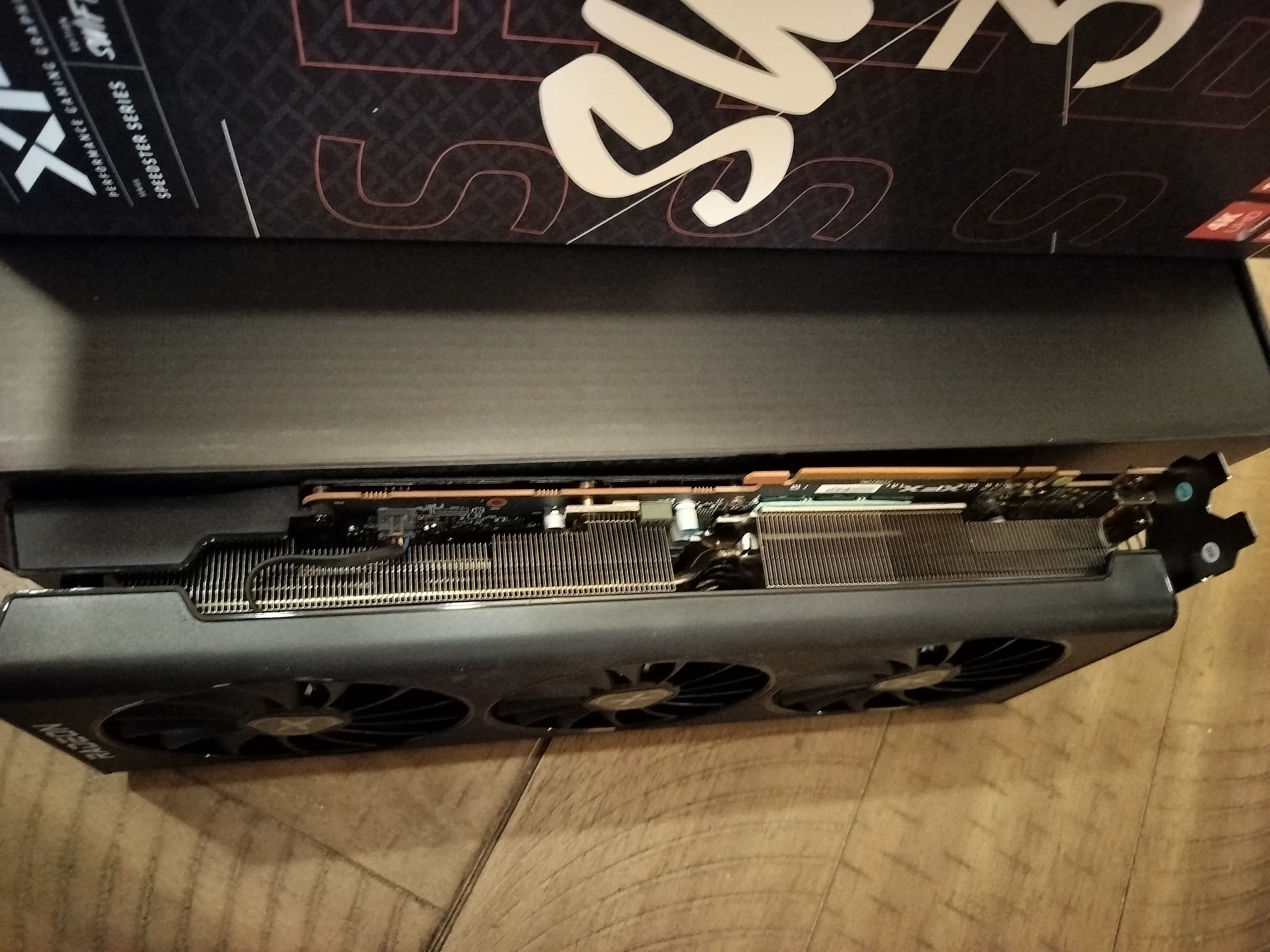 XFX SWFT 319 RX 6800 Graphics Card 16gb