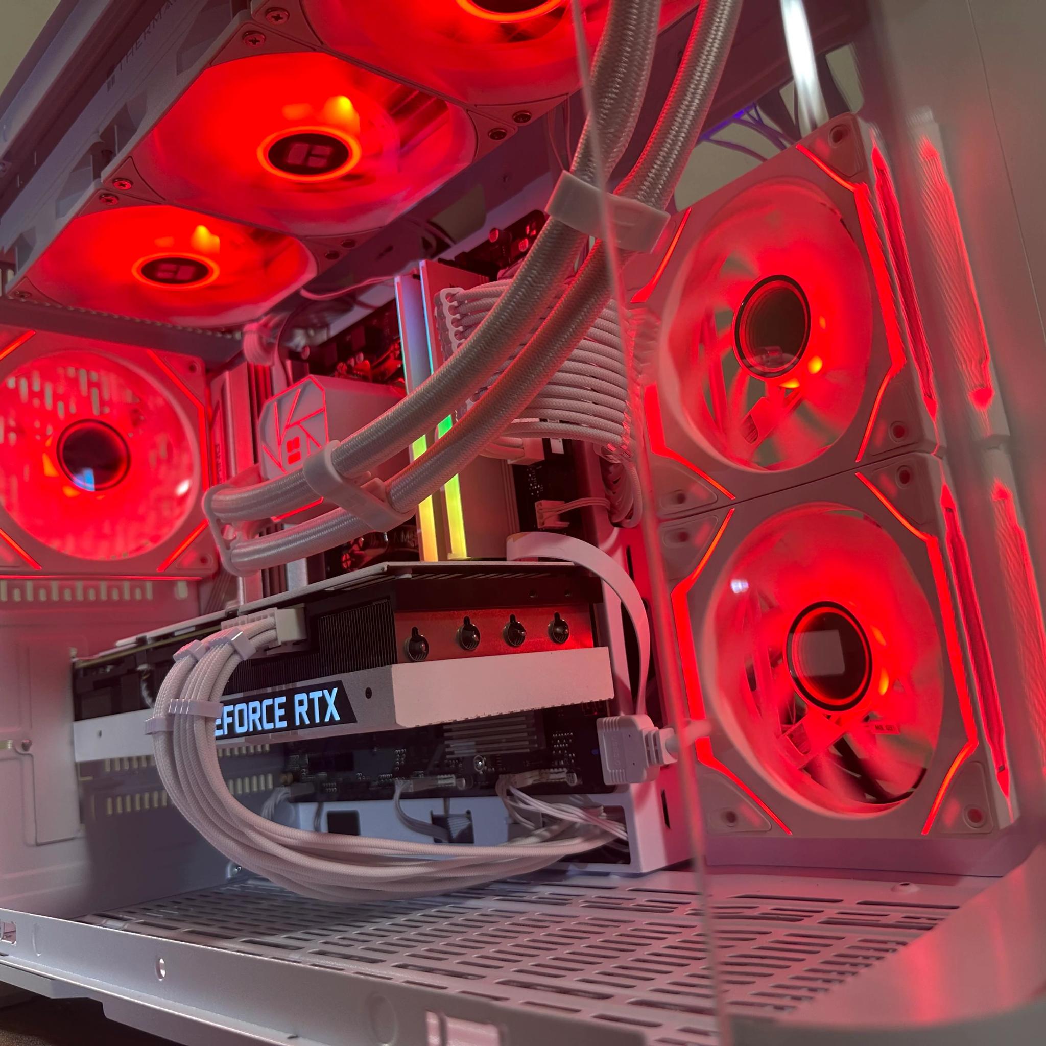 Arctic Storm 🏔️ | RTX 3080 | Ryzen 9 7900X | 32GB DDR5 | 360mm AIO