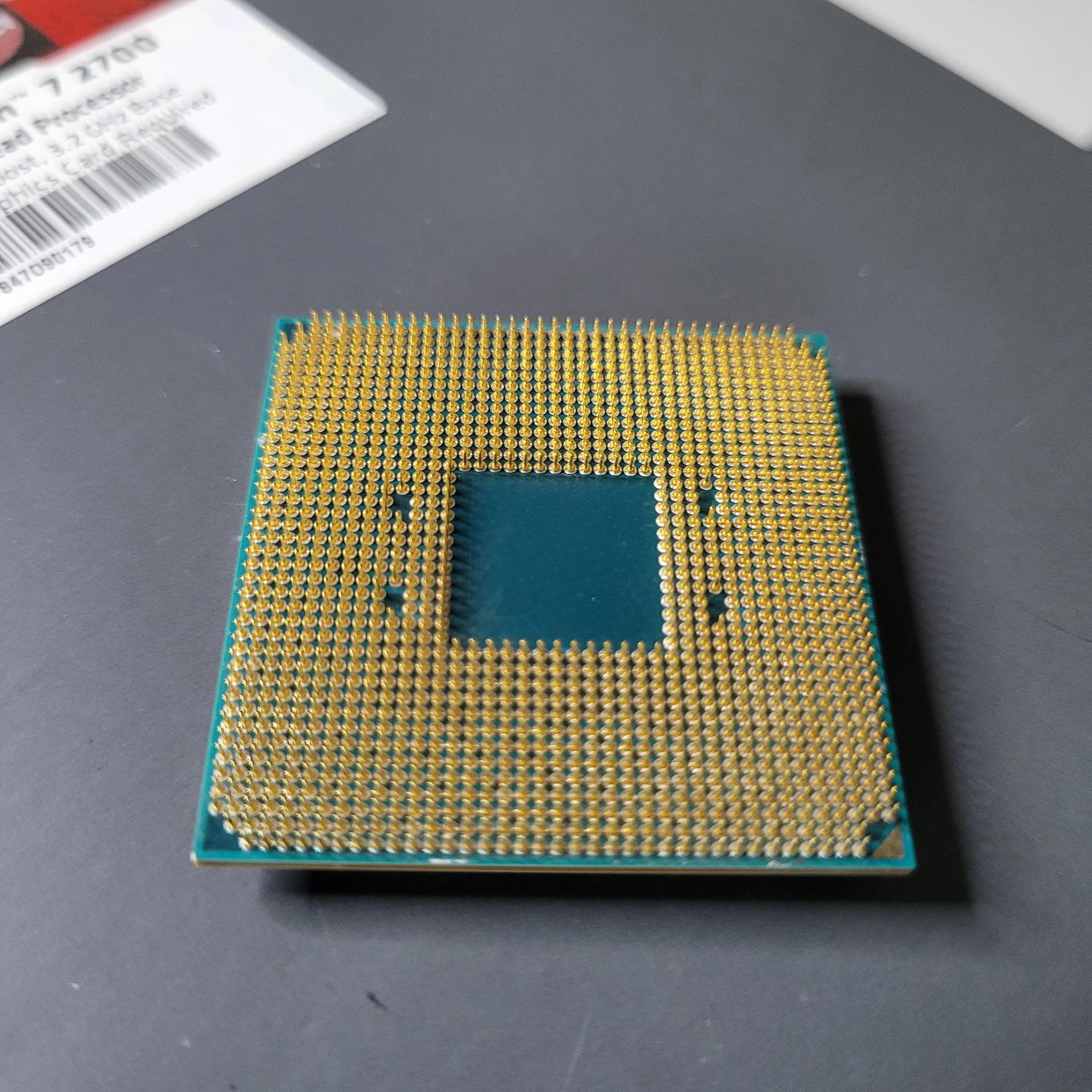 AMD Ryzen 7 2700